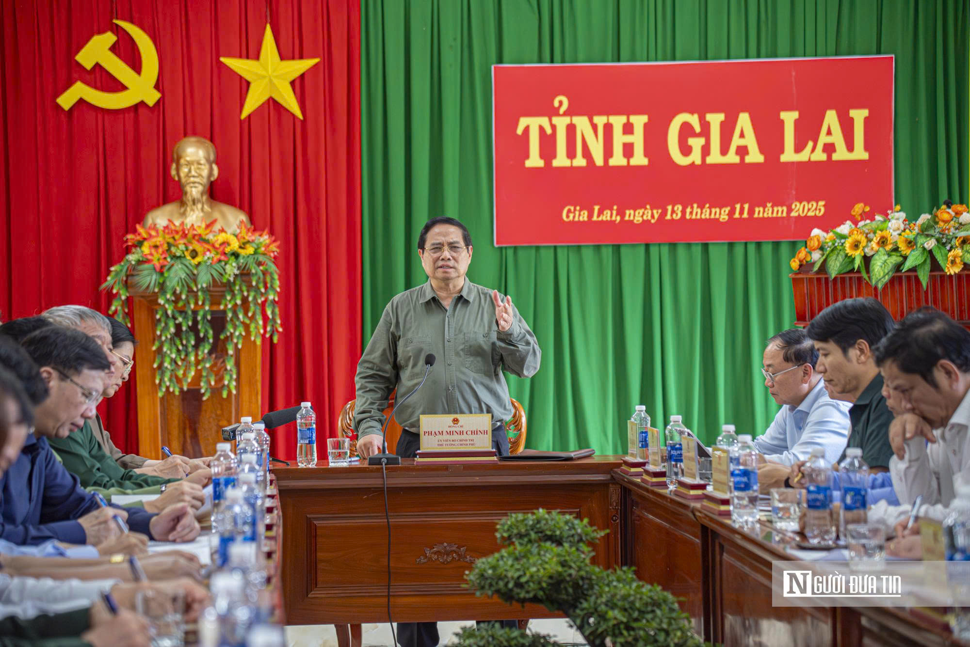 Thủ tướng: Gia Lai làm rất tốt trong ứng phó, ổn định đời sống nhân dân qua bão số 13- Ảnh 2. Thủ tướng: Gia Lai làm rất tốt trong ứng phó, ổn định đời sống nhân dân qua bão số 13- Ảnh 2.