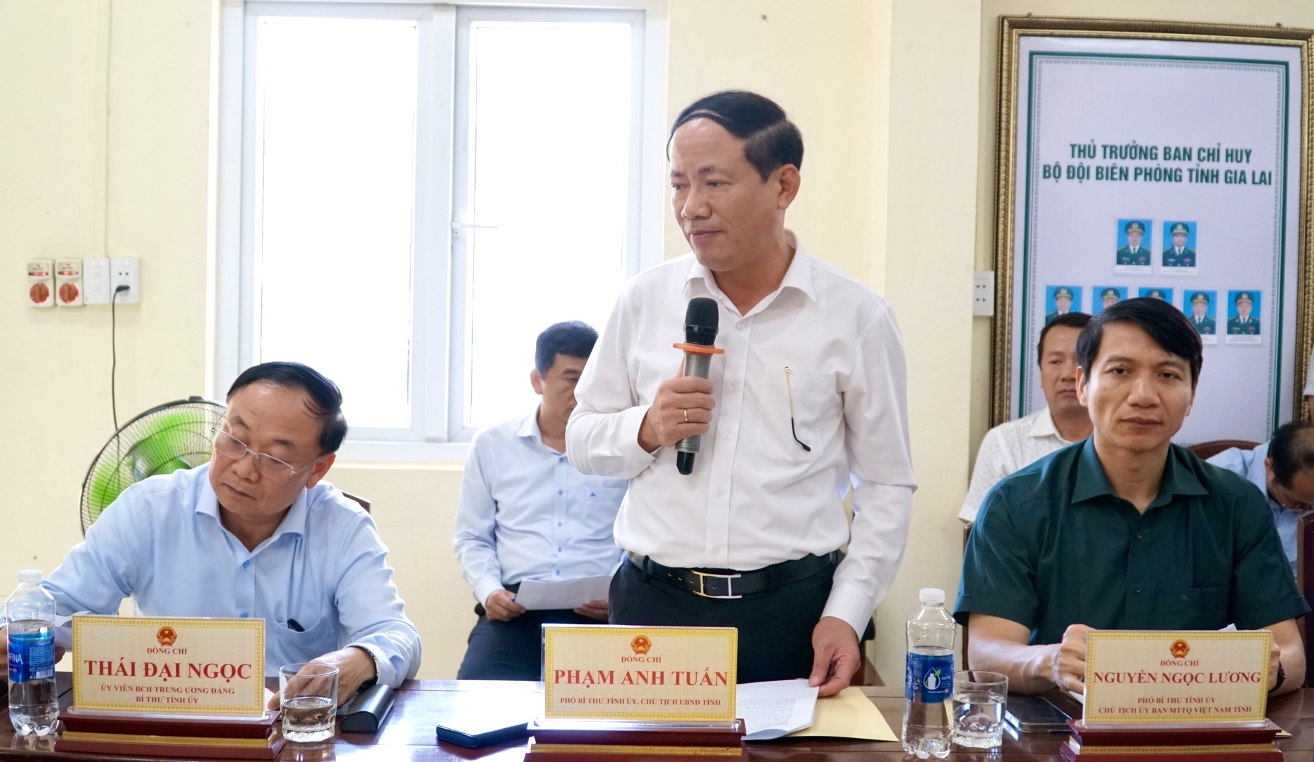 Thủ tướng: Gia Lai làm rất tốt trong ứng phó, ổn định đời sống nhân dân qua bão số 13- Ảnh 3. Thủ tướng: Gia Lai làm rất tốt trong ứng phó, ổn định đời sống nhân dân qua bão số 13- Ảnh 3.