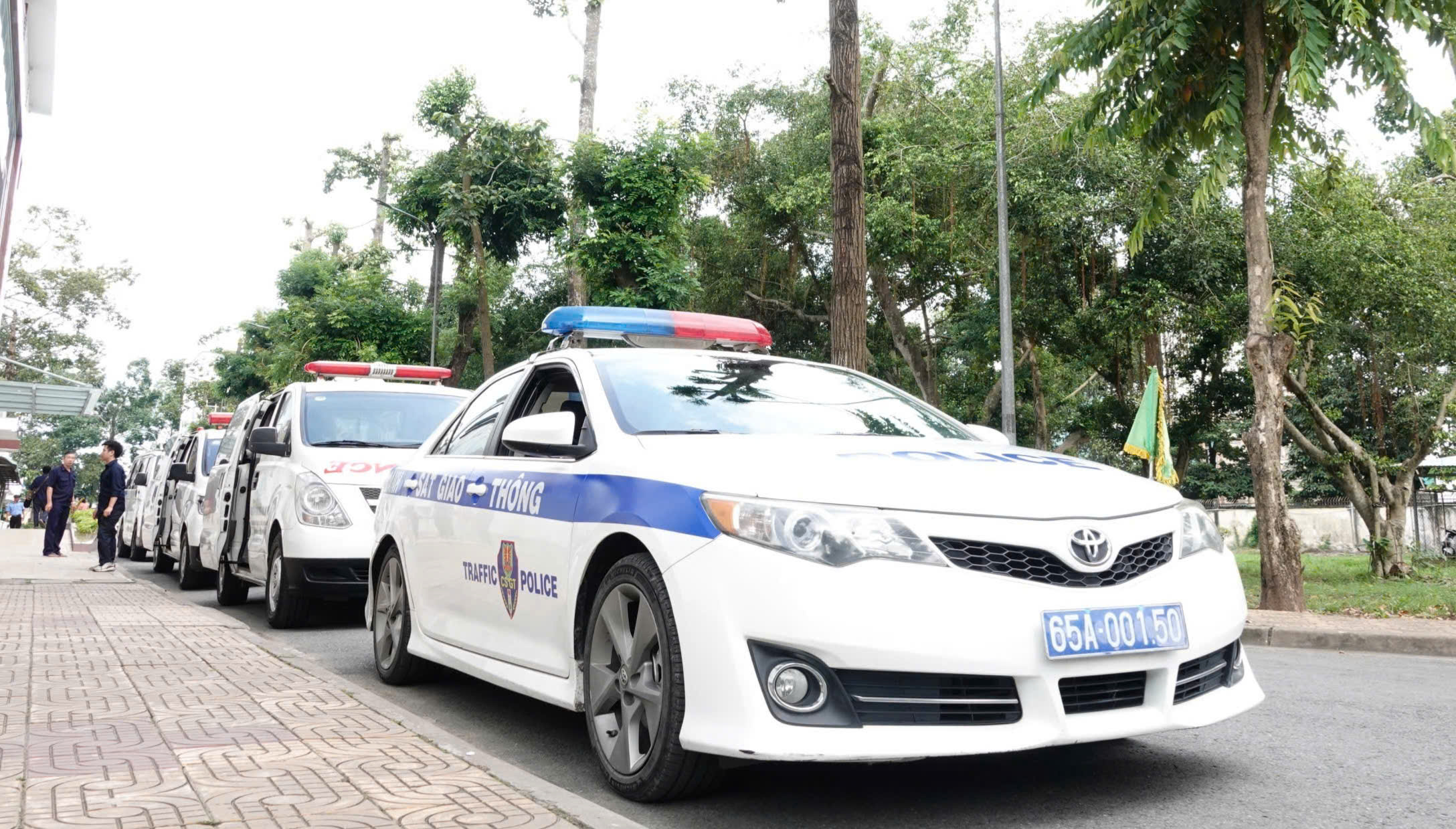 Hành trình 24 giờ vượt 2.000km mang sự sống từ Cần Thơ đến Hà Nội- Ảnh 3. Hành trình 24 giờ vượt 2.000km mang sự sống từ Cần Thơ đến Hà Nội- Ảnh 3.