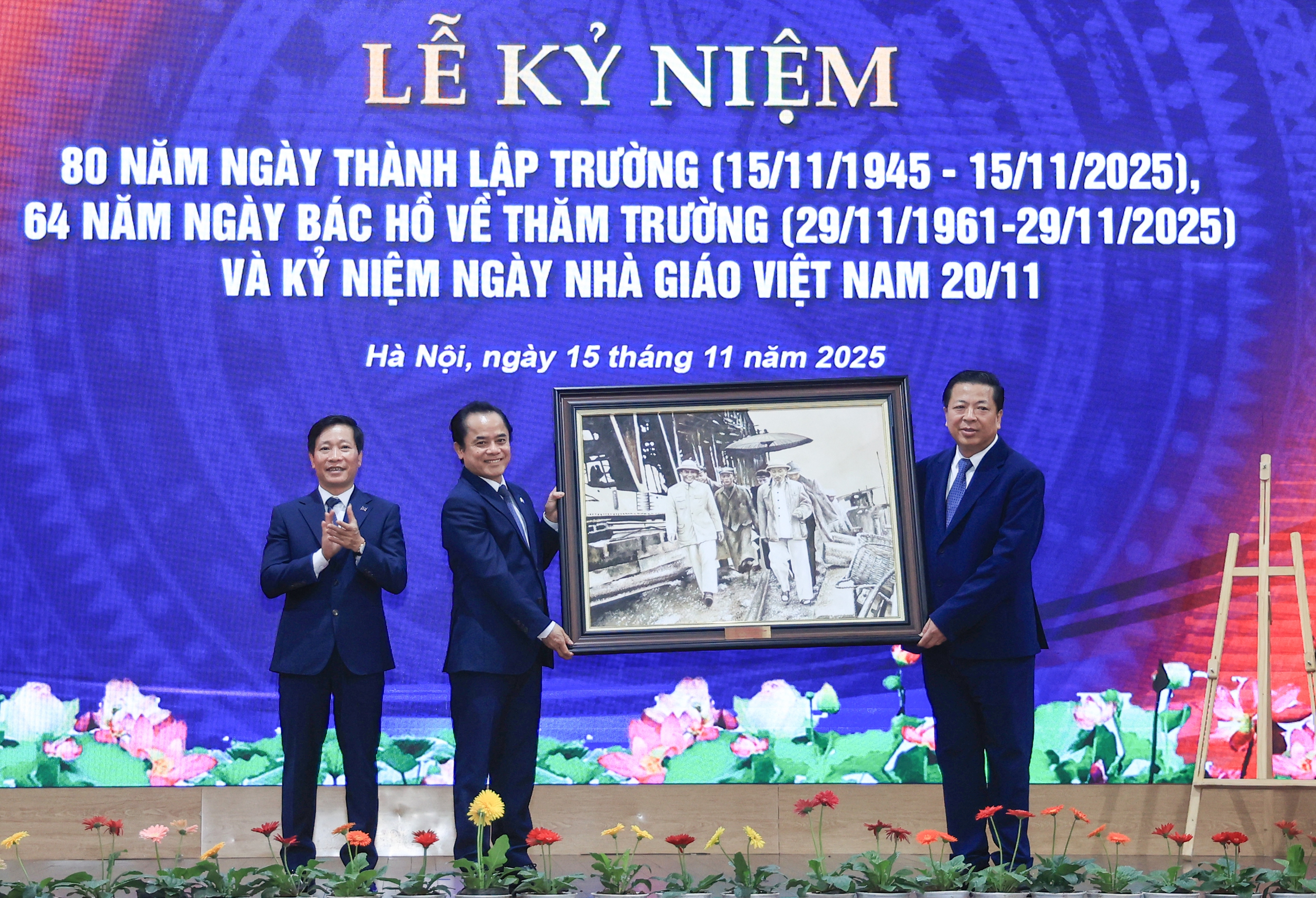 Bộ trưởng Trần Hồng Minh: ĐH C&ocirc;ng nghệ GTVT phải l&agrave; trung t&acirc;m đ&agrave;o tạo, đổi mới của ng&agrave;nh- Ảnh 2.