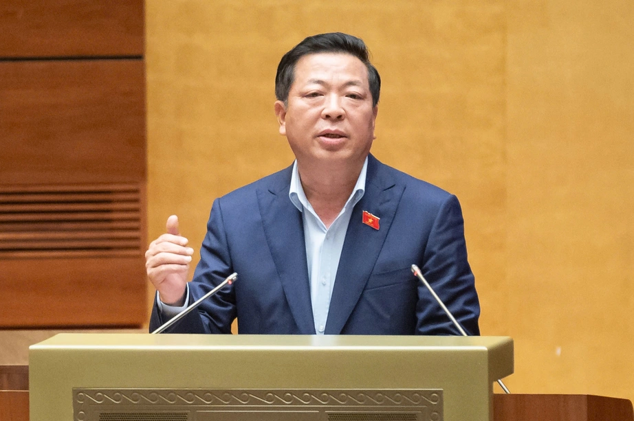 Minister Tran Hong Minh clarifies key provisions in the amended Construction Law draft- Ảnh 1. Minister Tran Hong Minh clarifies key provisions in the amended Construction Law draft- Ảnh 1.