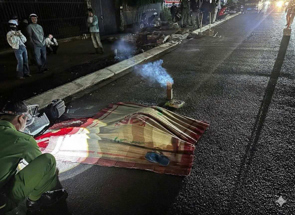 Xe đầu k&eacute;o va chạm xe đạp, một người đ&agrave;n &ocirc;ng tử vong tại chỗ- Ảnh 1.