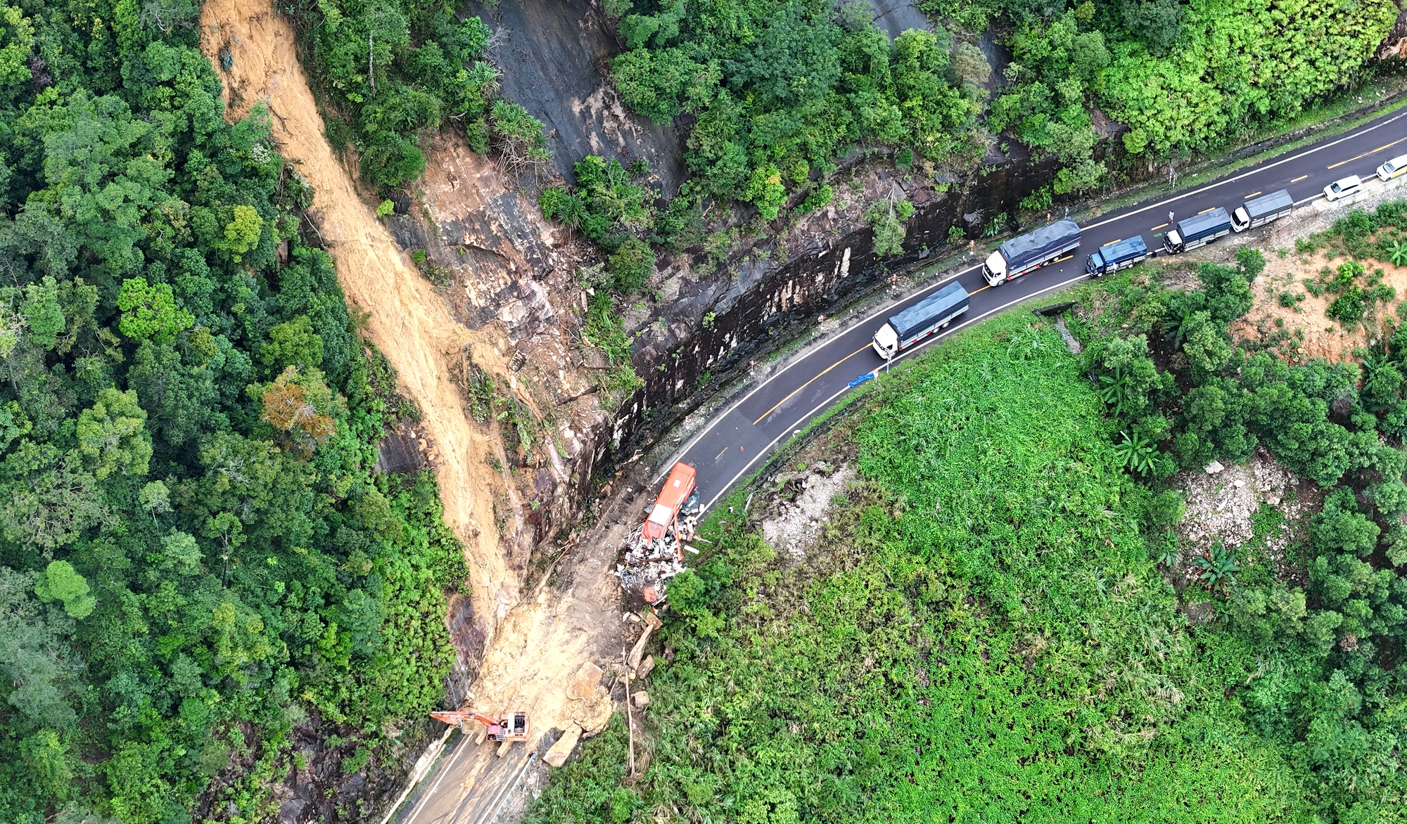 Kh&aacute;nh H&ograve;a: Chưa th&ocirc;ng xe đ&egrave;o Kh&aacute;nh L&ecirc; khi chưa đảm bảo c&aacute;c điều kiện an to&agrave;n- Ảnh 2.