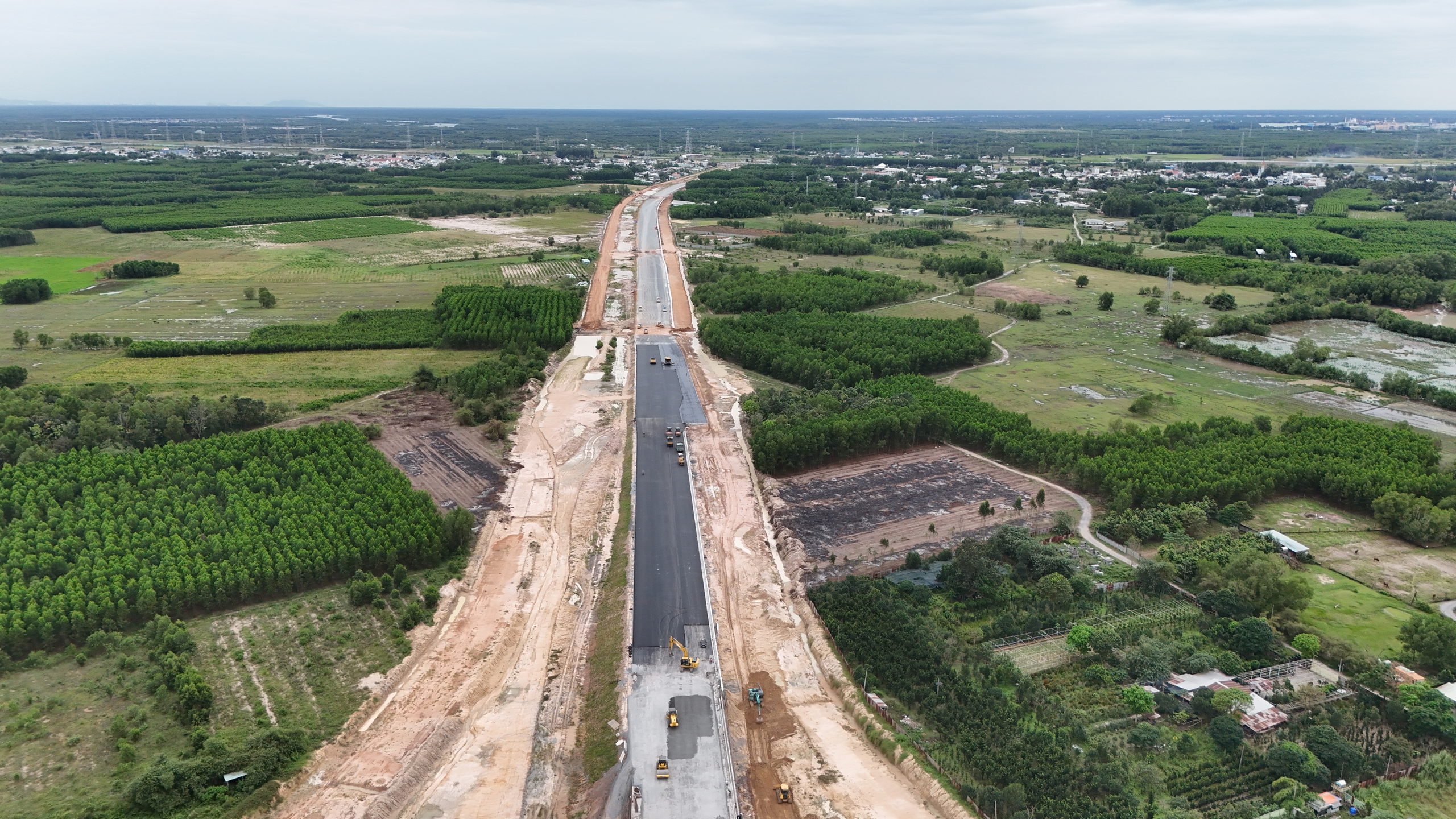Đồng Nai sẵn s&agrave;ng cho loạt 22 dự &aacute;n kh&aacute;nh th&agrave;nh, khởi c&ocirc;ng, th&ocirc;ng xe dịp 19/12- Ảnh 3.