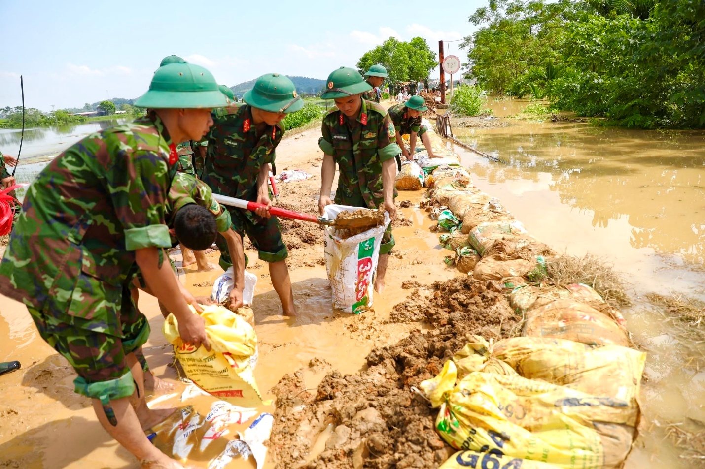 Bộ X&acirc;y dựng đề xuất loạt giải ph&aacute;p đột ph&aacute;, chấm dứt ngập nặng trước năm 2035- Ảnh 1.