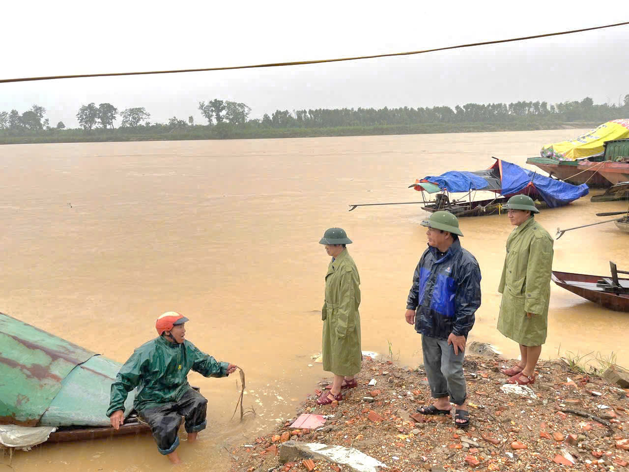 Nghệ An đẩy mạnh tuy&ecirc;n truyền Nghị định 139 để n&acirc;ng cao an to&agrave;n giao th&ocirc;ng đường thủy- Ảnh 2.