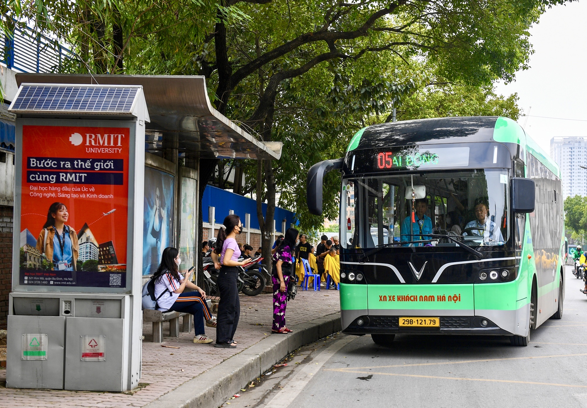 H&agrave; Nội: Hỗ trợ l&atilde;i vay cho DN đầu tư hạ tầng vận tải h&agrave;nh kh&aacute;ch c&ocirc;ng cộng khối lượng lớn- Ảnh 1.