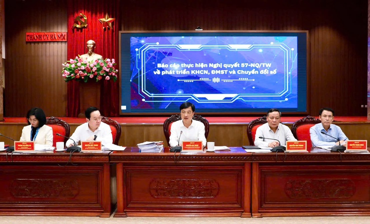 H&agrave; Nội khơi th&ocirc;ng điểm nghẽn, th&uacute;c đẩy khoa học c&ocirc;ng nghệ, đổi mới s&aacute;ng tạo, chuyển đổi số- Ảnh 1.