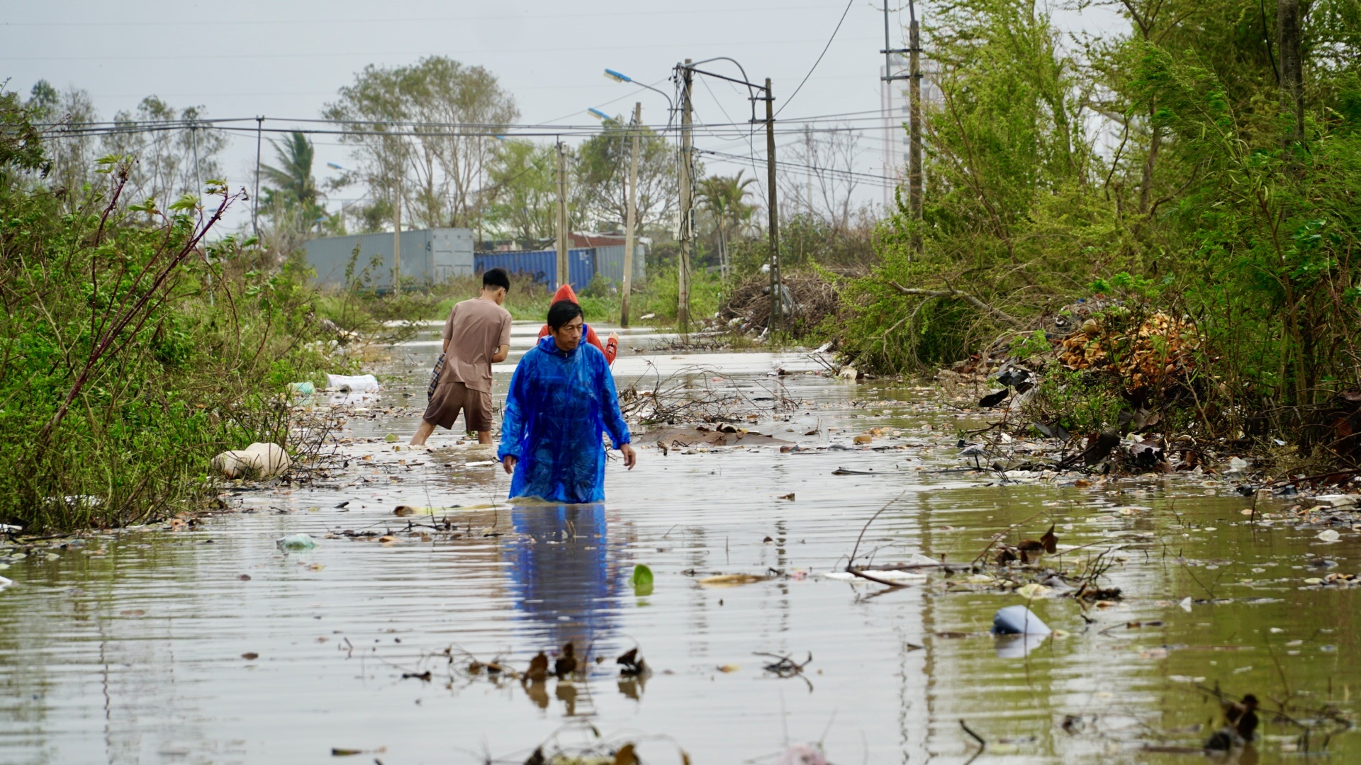 Nhiều khu vực tại Gia Lai ngập cục bộ do mưa lớn liên tiếp nhiều ngày- Ảnh 5. Nhiều khu vực tại Gia Lai ngập cục bộ do mưa lớn liên tiếp nhiều ngày- Ảnh 5.