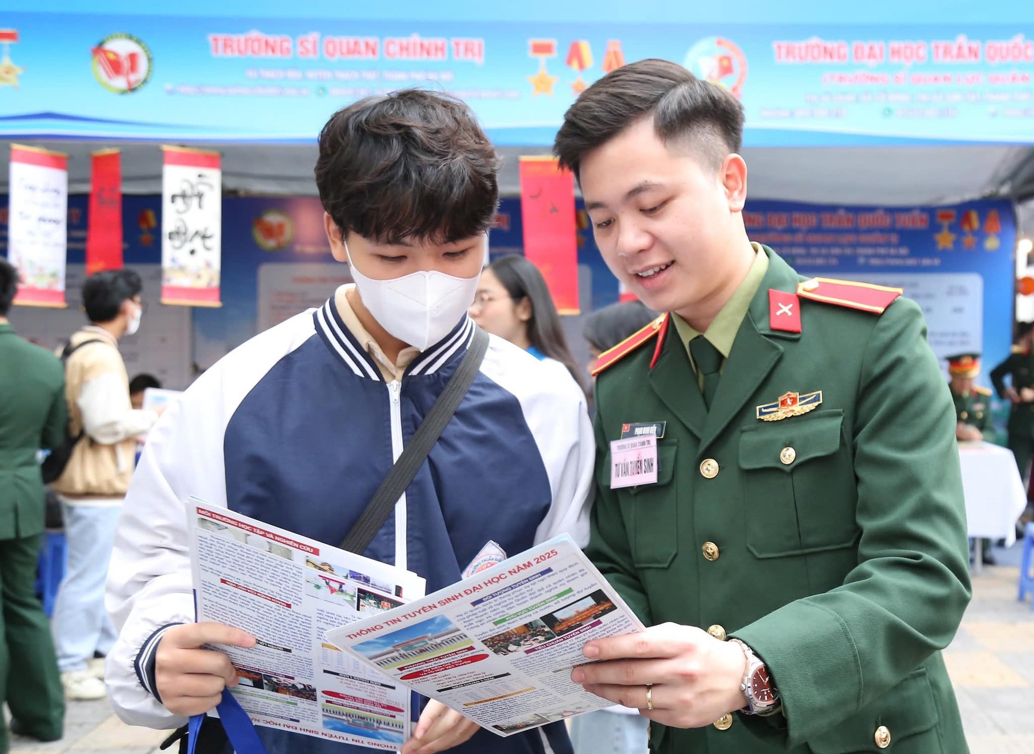 Trường Sĩ quan Ch&iacute;nh trị thay đổi tổ hợp x&eacute;t tuyển từ 2026- Ảnh 1.