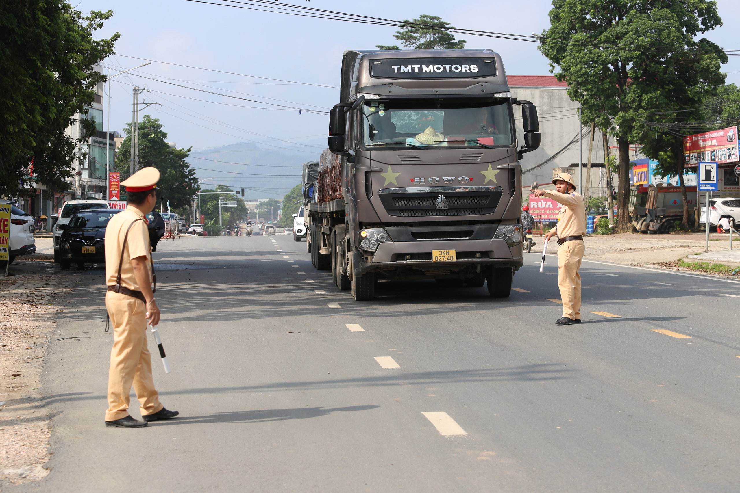 Ph&uacute; Thọ: Tăng cường tuần tra kiểm so&aacute;t, đảm bảo trật tự an to&agrave;n giao th&ocirc;ng- Ảnh 2.