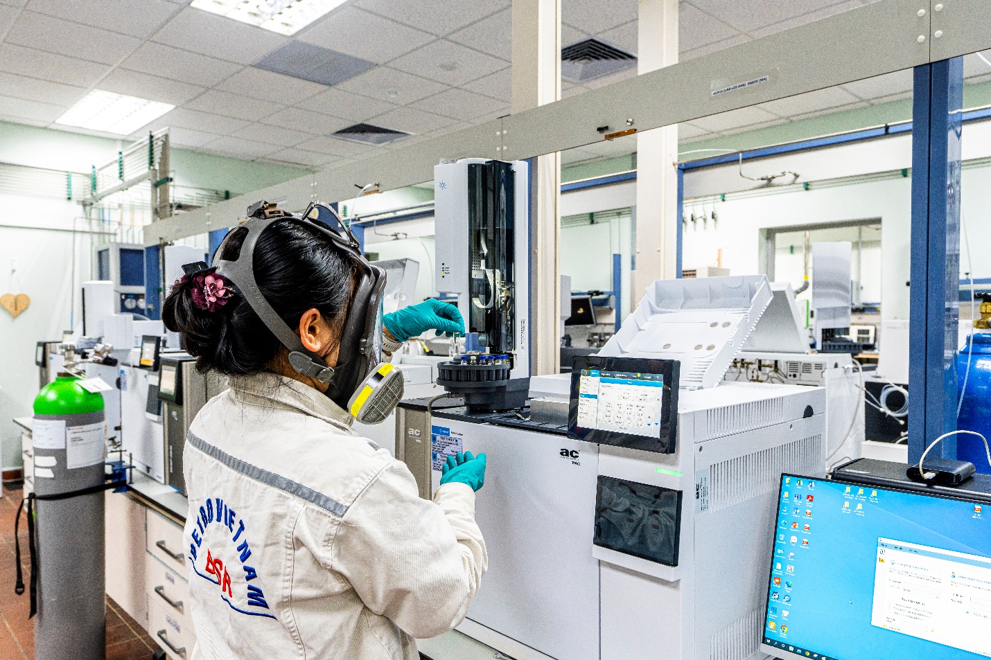 Ph&ograve;ng Th&iacute; nghiệm BSR đạt chuẩn ISO gi&uacute;p kiểm so&aacute;t chất lượng sản phẩm xanh, bền vững- Ảnh 1.