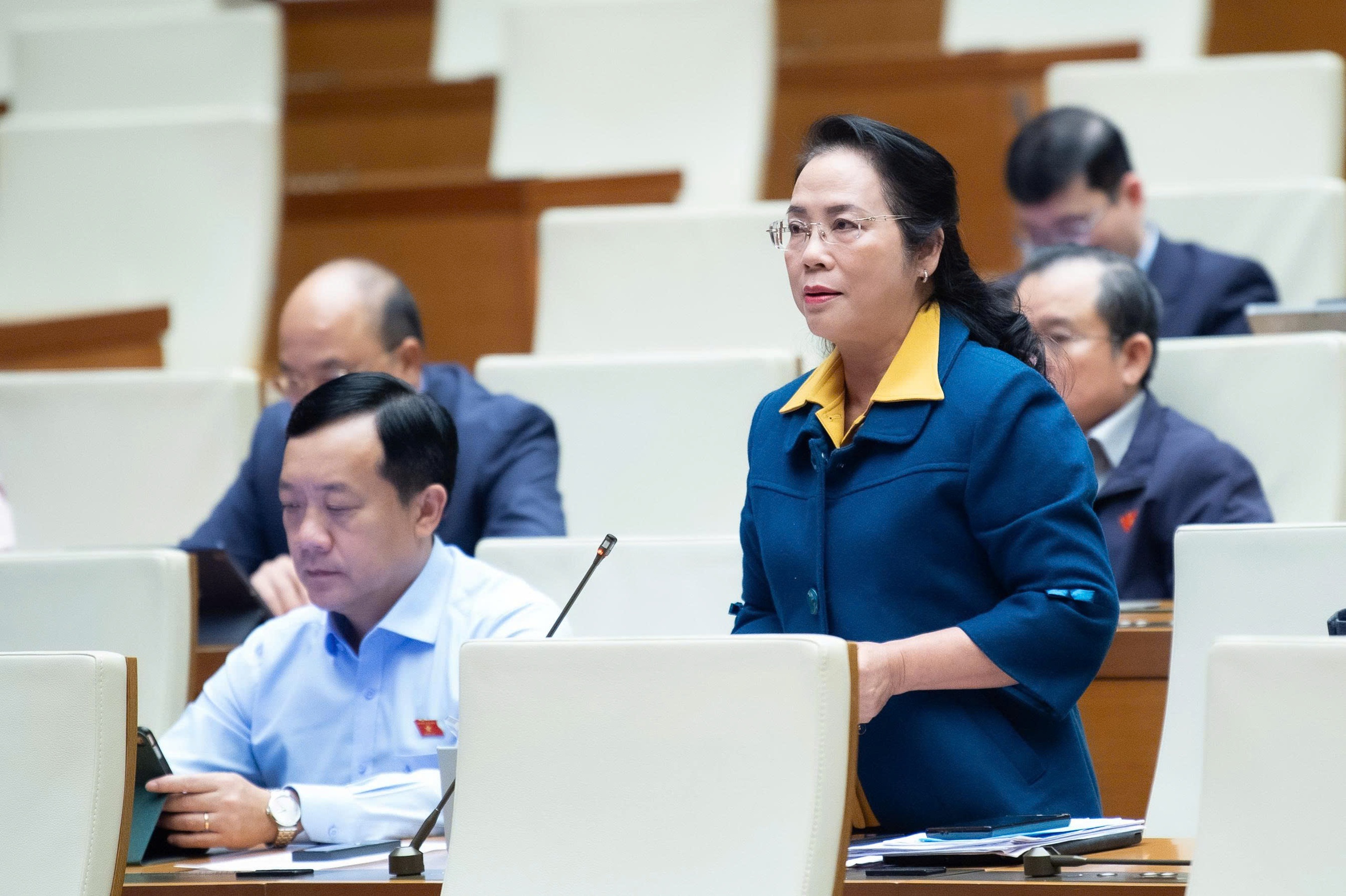 Nghi&ecirc;n cứu bổ sung ưu đ&atilde;i thuế với phần tiền lương, tiền c&ocirc;ng đầu tư ph&aacute;t triển hạ tầng- Ảnh 4.