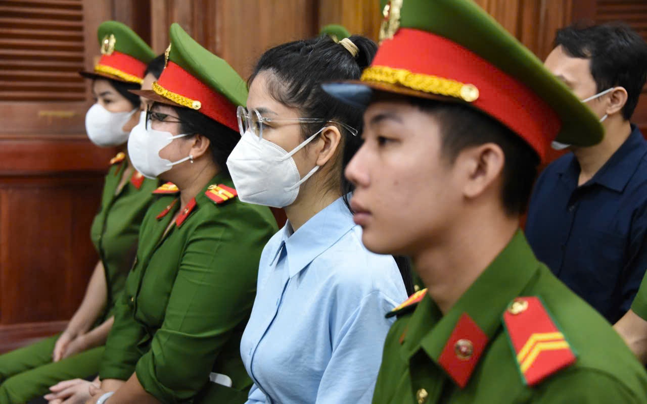 Lời khai của hoa hậu Th&ugrave;y Ti&ecirc;n, Hằng Du Mục v&agrave; Quang Linh Vlogs tại t&ograve;a