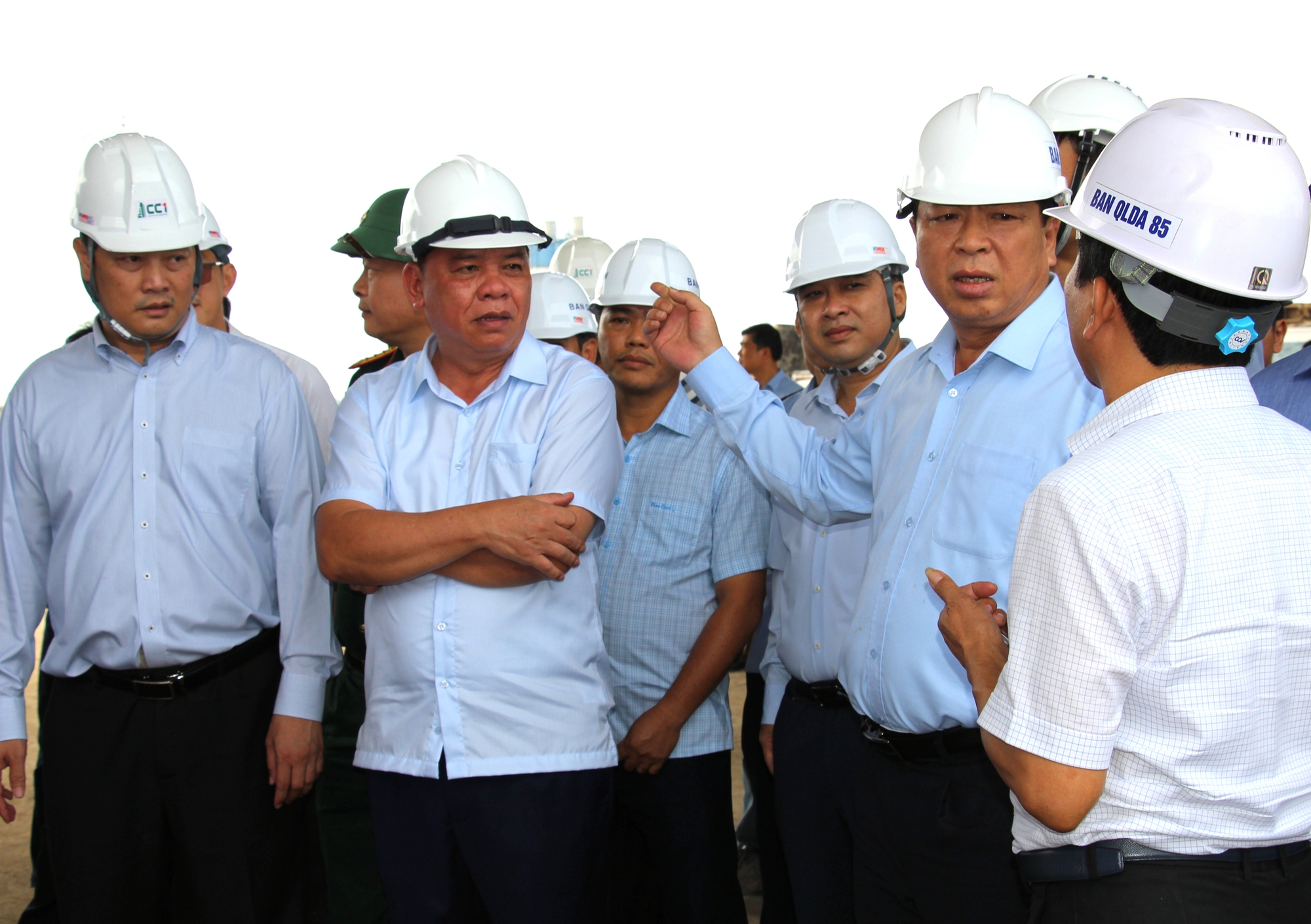 Bộ trưởng Trần Hồng Minh: Dốc to&agrave;n lực "trận đua cuối" th&ocirc;ng xe kỹ thuật cao tốc v&agrave;o 19/12- Ảnh 19.