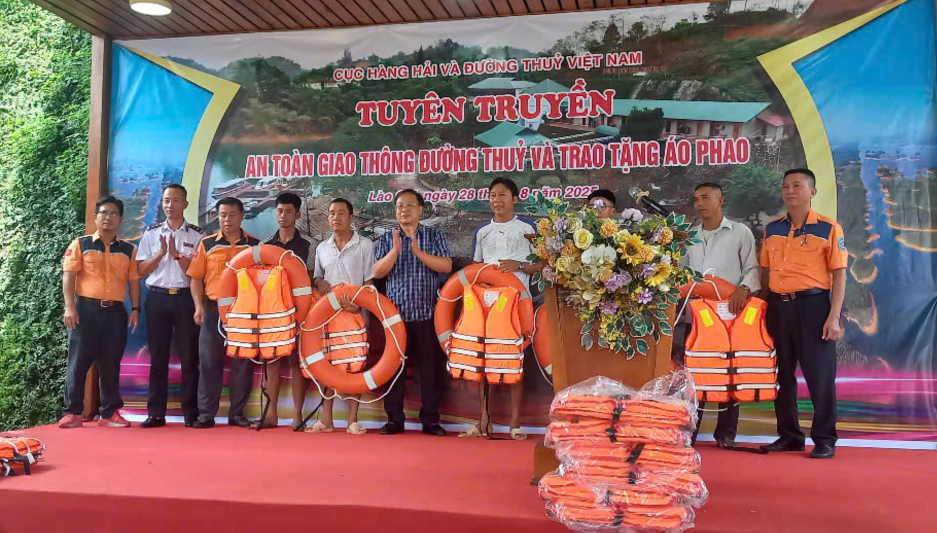 Đẩy mạnh tuy&ecirc;n truyền, tăng cường đảm bảo an to&agrave;n tr&ecirc;n luồng đường thủy quốc gia- Ảnh 2.