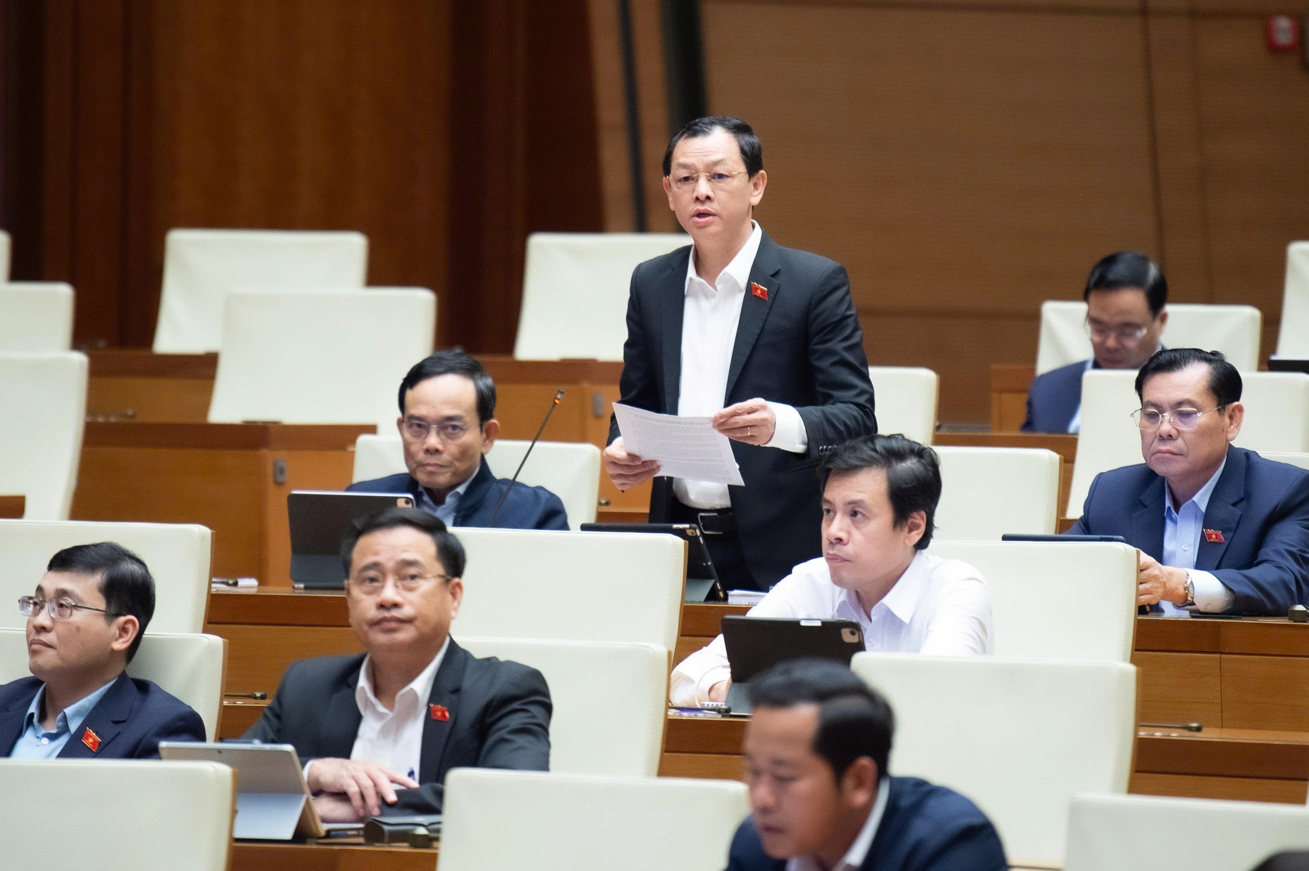 Bộ trưởng Gi&aacute;o dục & Đ&agrave;o tạo: Bộ kh&ocirc;ng can thiệp đ&agrave;o tạo chuy&ecirc;n s&acirc;u của ng&agrave;nh Y- Ảnh 1.