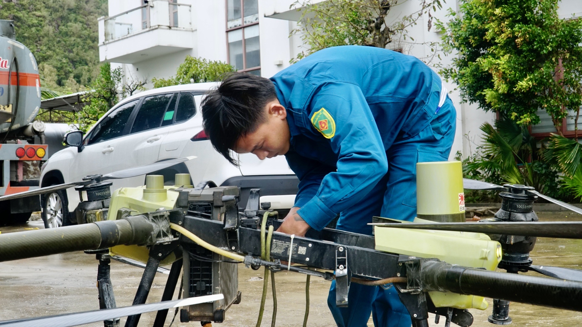 Ấm l&ograve;ng t&igrave;nh qu&acirc;n d&acirc;n sẻ chia với người d&acirc;n Gia Lai giữa m&ugrave;a lũ dữ- Ảnh 7.