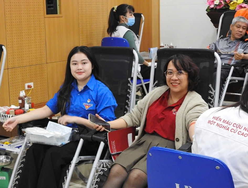 Tuổi trẻ ng&agrave;nh X&acirc;y dựng lan tỏa nghĩa cử cao đẹp hiến m&aacute;u cứu người- Ảnh 5.