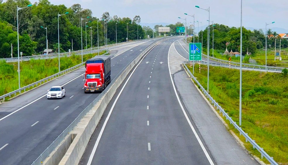 Đề nghị VEC đầu tư 2 trạm dừng nghỉ tr&ecirc;n cao tốc- Ảnh 1.