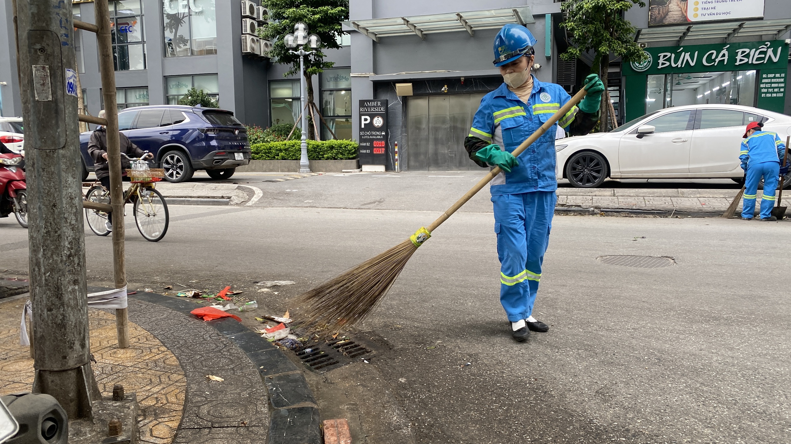 H&agrave; Nội: Phường Vĩnh Tuy ra qu&acirc;n dẹp chợ tạm, chợ c&oacute;c- Ảnh 12.