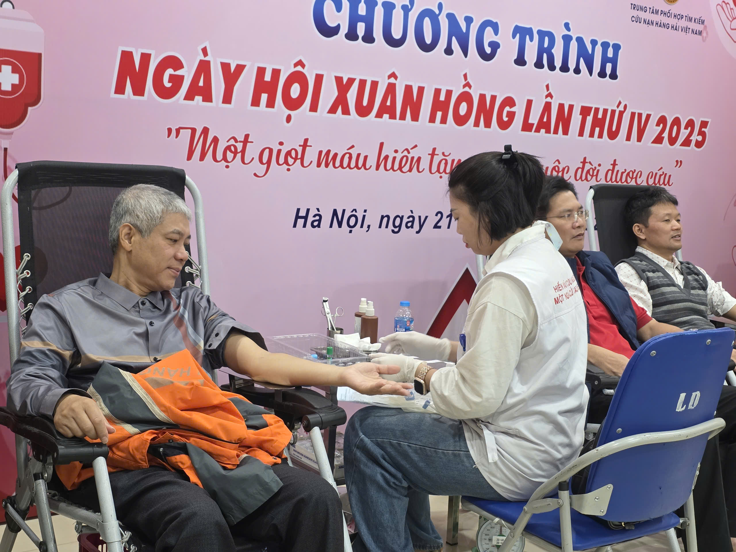 Tuổi trẻ ng&agrave;nh X&acirc;y dựng lan tỏa nghĩa cử cao đẹp hiến m&aacute;u cứu người- Ảnh 3.