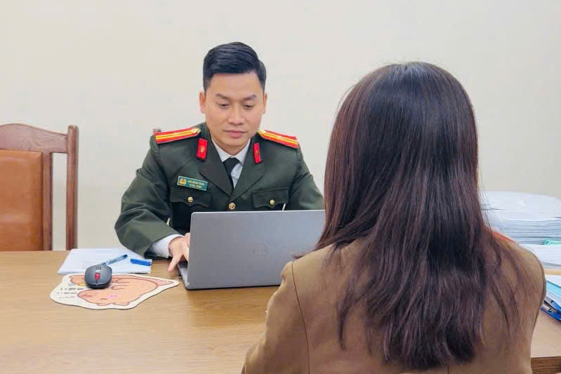 Xử l&yacute; c&ocirc; g&aacute;i bịa đặt "quen b&aacute;c sĩ Bệnh viện Bạch Mai", khoe tr&ecirc;n mạng- Ảnh 1.