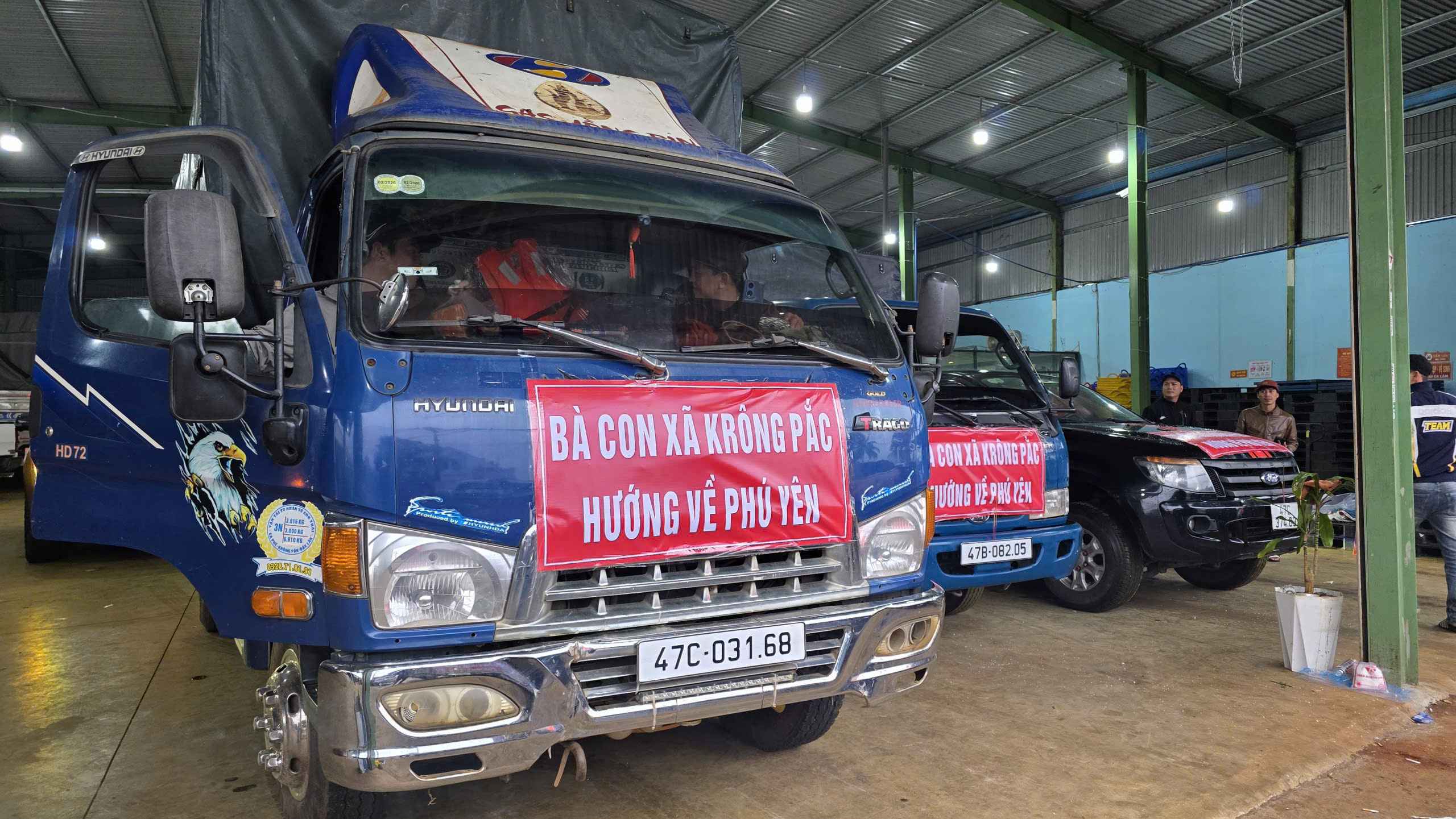 Người d&acirc;n x&atilde; Kr&ocirc;ng Pắc, Đắk Lắk g&oacute;p nhu yếu phẩm, hướng về t&acirc;m lũ- Ảnh 4.