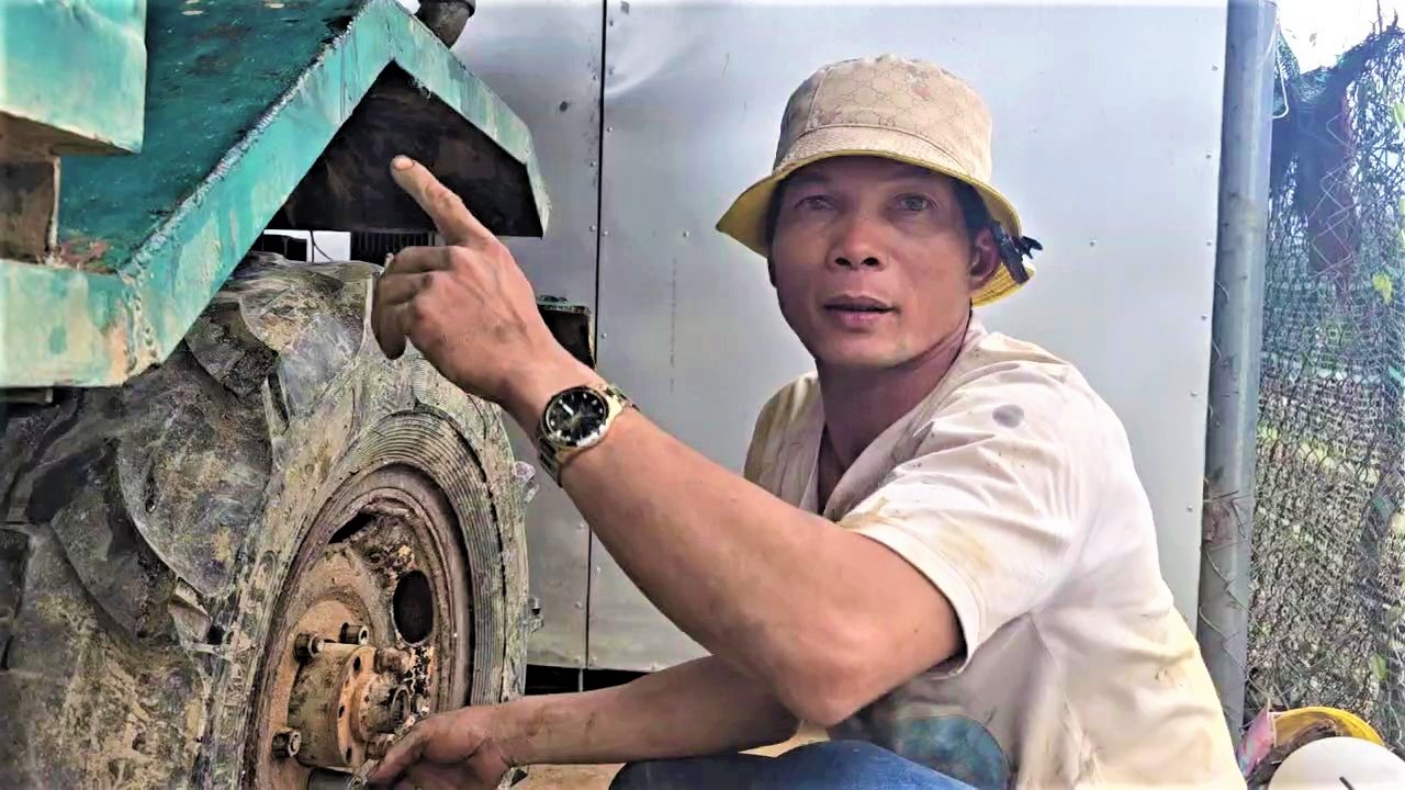 Kh&aacute;nh H&ograve;a: Thấm đẫm t&igrave;nh người n&iacute;u tay nhau vượt qua lũ dữ- Ảnh 2.