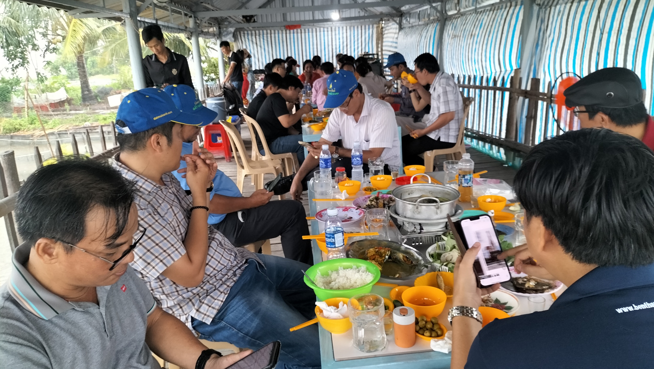 Đầm Thị Tường - "biển hồ giữa đồng bằng" điểm đến l&yacute; tưởng ở C&agrave; Mau- Ảnh 9.