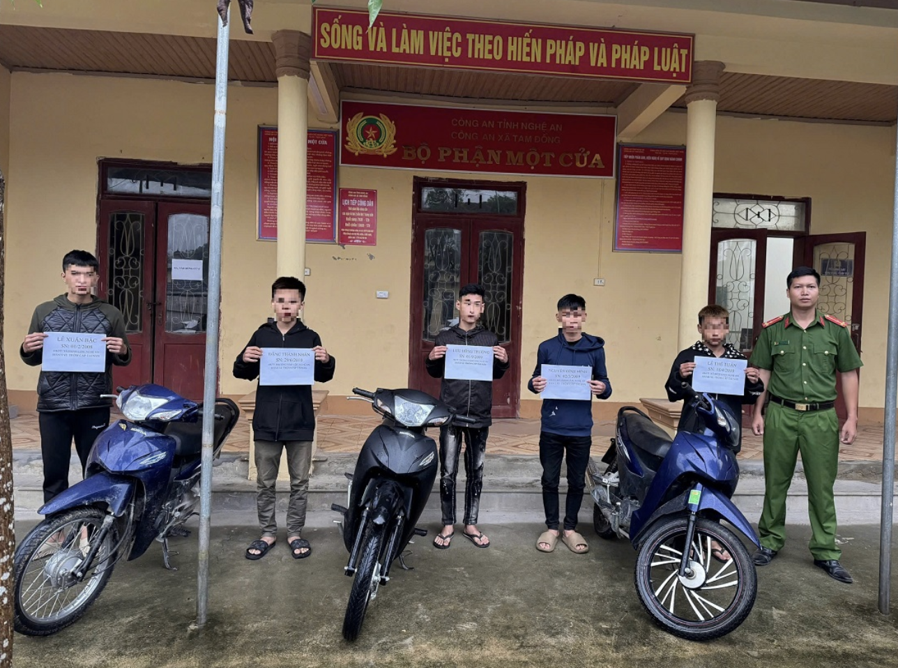 Nghệ An: Khởi tố nh&oacute;m đối tượng trộm cắp v&agrave; ti&ecirc;u thụ nhiều xe m&aacute;y- Ảnh 1.