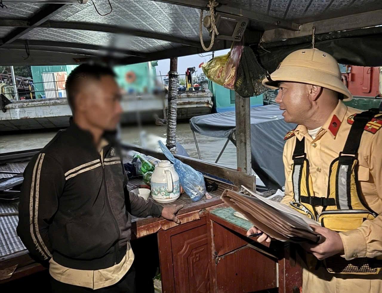 Hải Ph&ograve;ng: Xử l&yacute; nghi&ecirc;m đ&aacute;nh bắt thủy sản bằng điện tr&ecirc;n s&ocirc;ng Cấm- Ảnh 1.