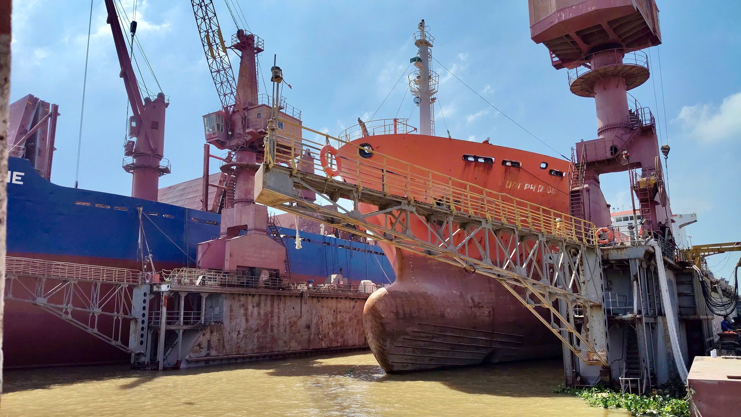 Bứt ph&aacute; cuối năm: Đ&oacute;ng t&agrave;u SSMI khai th&aacute;c tối đa lợi thế để về đ&iacute;ch- Ảnh 2.