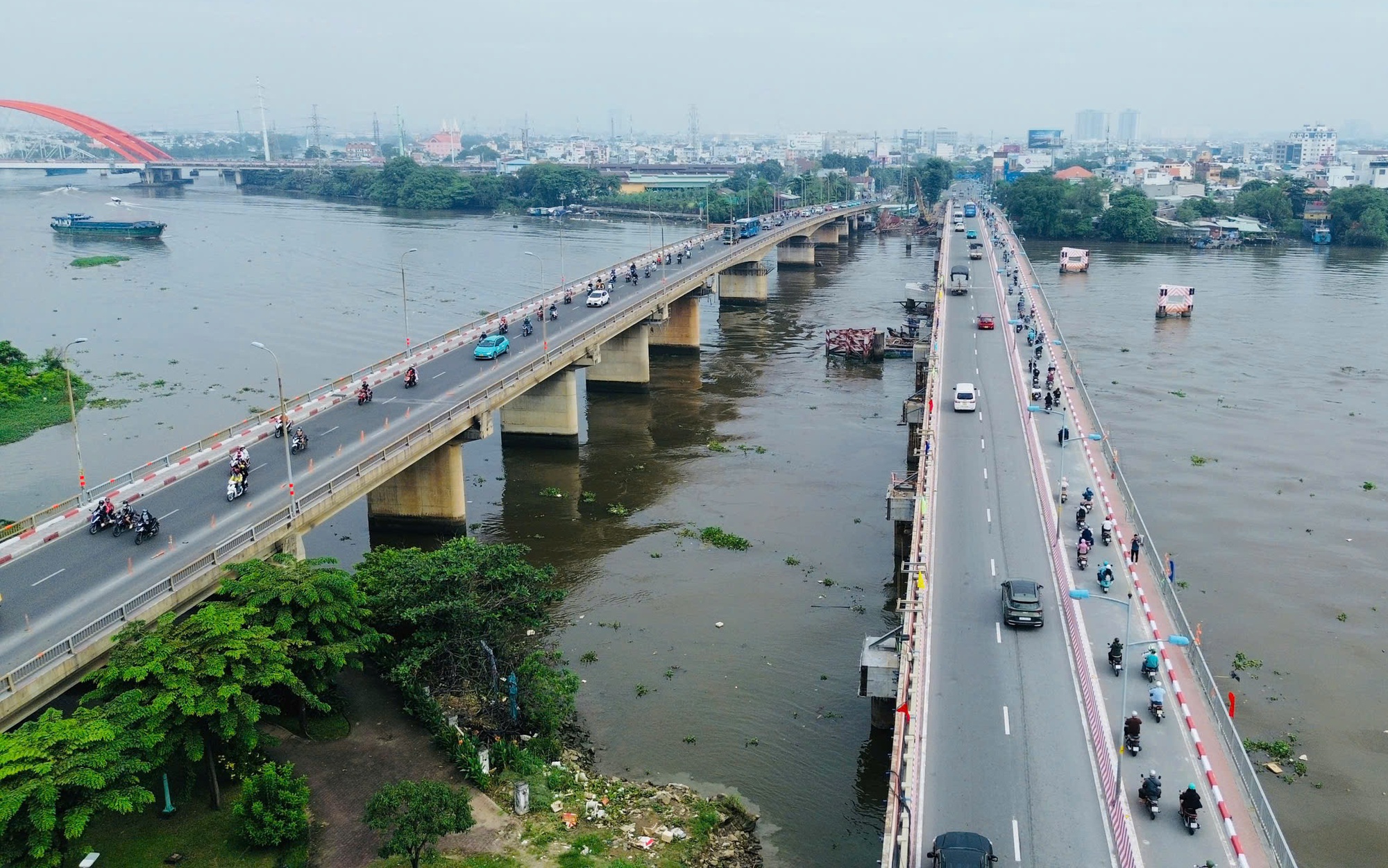 Th&ocirc;ng xe cầu B&igrave;nh Triệu 1 sau khi n&acirc;ng tĩnh kh&ocirc;ng l&ecirc;n 7m