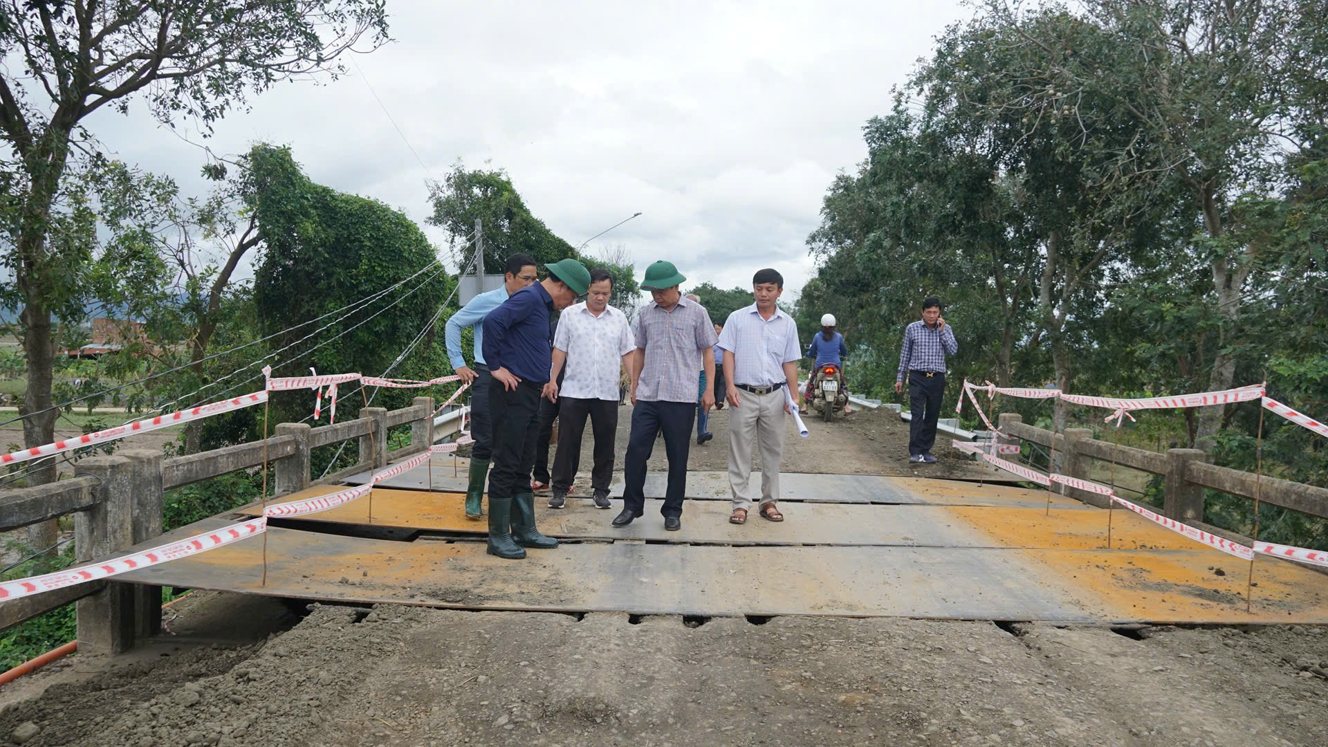 Gia Lai đề nghị nh&agrave; m&aacute;y đường hỗ trợ gi&uacute;p d&acirc;n ti&ecirc;u thụ 4.000ha m&iacute;a bị lũ nhấn ch&igrave;m- Ảnh 2.