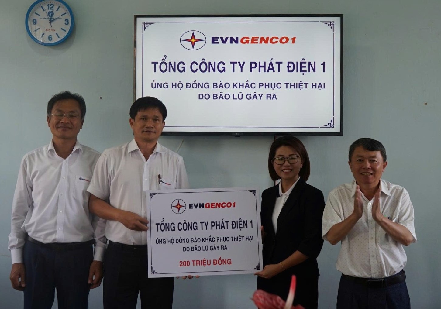 EVNGENCO1 ủng hộ đồng b&agrave;o L&acirc;m Đồng khắc phục thiệt hại do mưa lũ g&acirc;y ra- Ảnh 5.