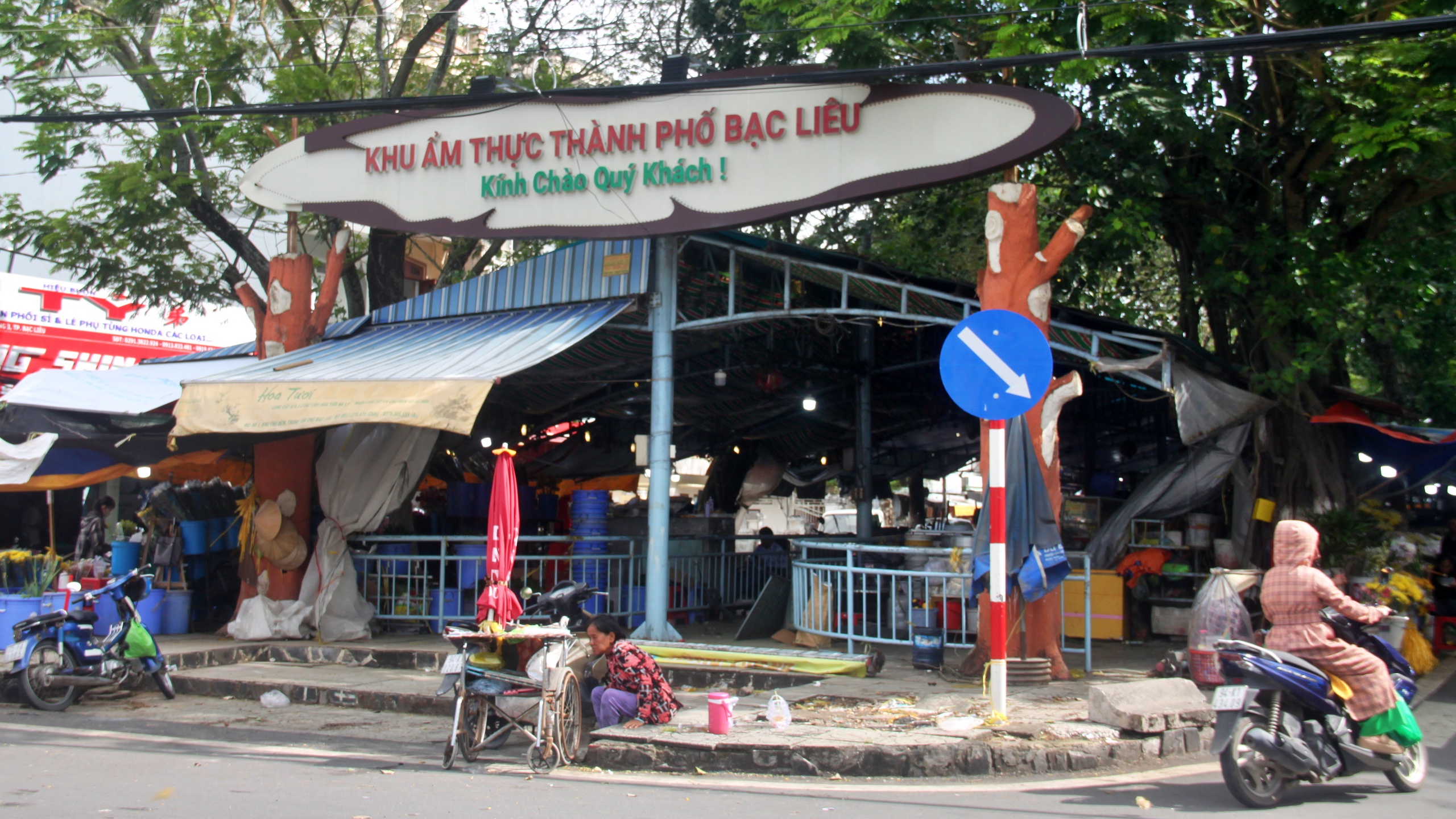 C&agrave; Mau: Di dời c&aacute;c hộ d&acirc;n khu ẩm thực, chợ đ&ecirc;m về đường H&ograve;a B&igrave;nh- Ảnh 1.