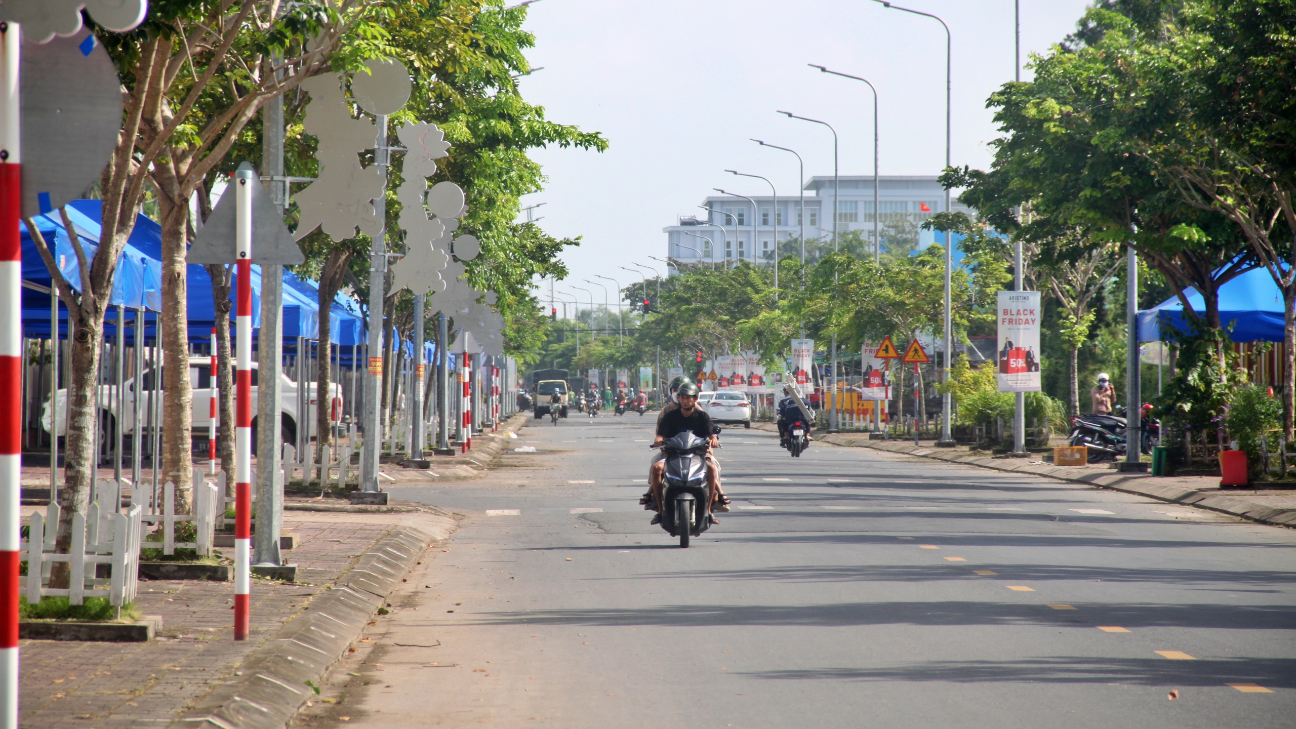 C&agrave; Mau: Di dời c&aacute;c hộ d&acirc;n khu ẩm thực, chợ đ&ecirc;m về đường H&ograve;a B&igrave;nh- Ảnh 3.