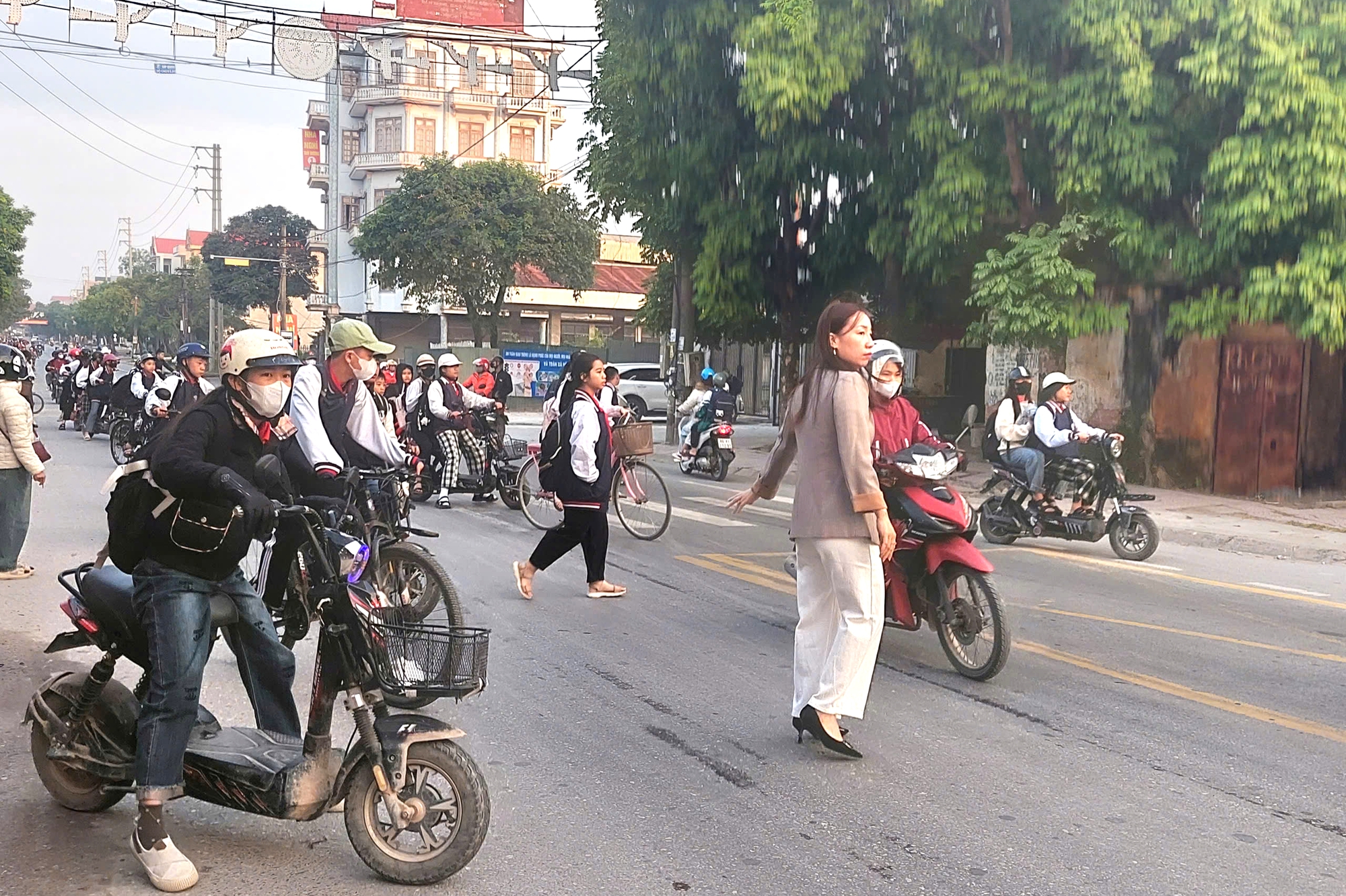 Ph&uacute; Thọ: Ph&aacute;t huy hiệu quả m&ocirc; h&igrave;nh &ldquo;Cổng trường an to&agrave;n giao th&ocirc;ng&rdquo;- Ảnh 2.