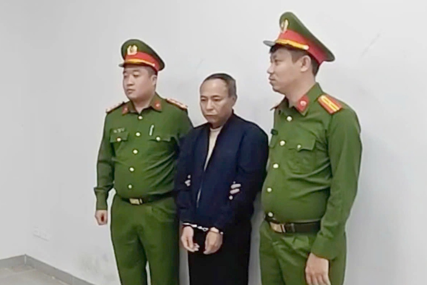 Cựu Viện phó Pháp y tâm thần Trung ương bị khởi tố vì "chạy" bệnh án cho kẻ buôn ma túy- Ảnh 1. Cựu Viện phó Pháp y tâm thần Trung ương bị khởi tố vì "chạy" bệnh án cho kẻ buôn ma túy- Ảnh 1.