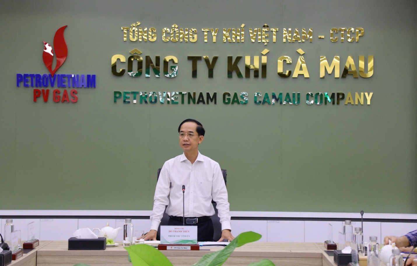 Đo&agrave;n c&ocirc;ng t&aacute;c tỉnh C&agrave; Mau đến thăm v&agrave; l&agrave;m việc tại PV GAS CA MAU- Ảnh 1.