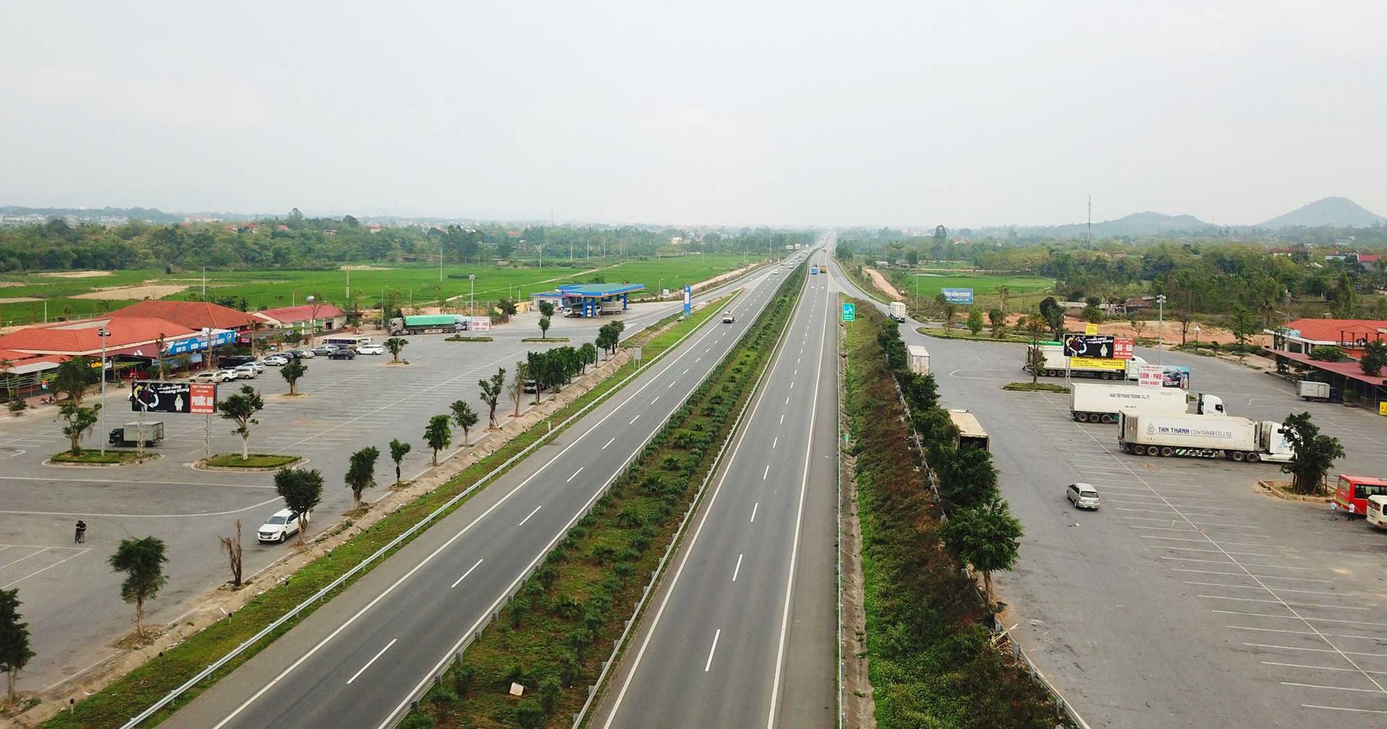 V&igrave; sao trạm dừng nghỉ tr&ecirc;n cao tốc cần được xem như c&ocirc;ng tr&igrave;nh an to&agrave;n đường bộ?- Ảnh 1.
