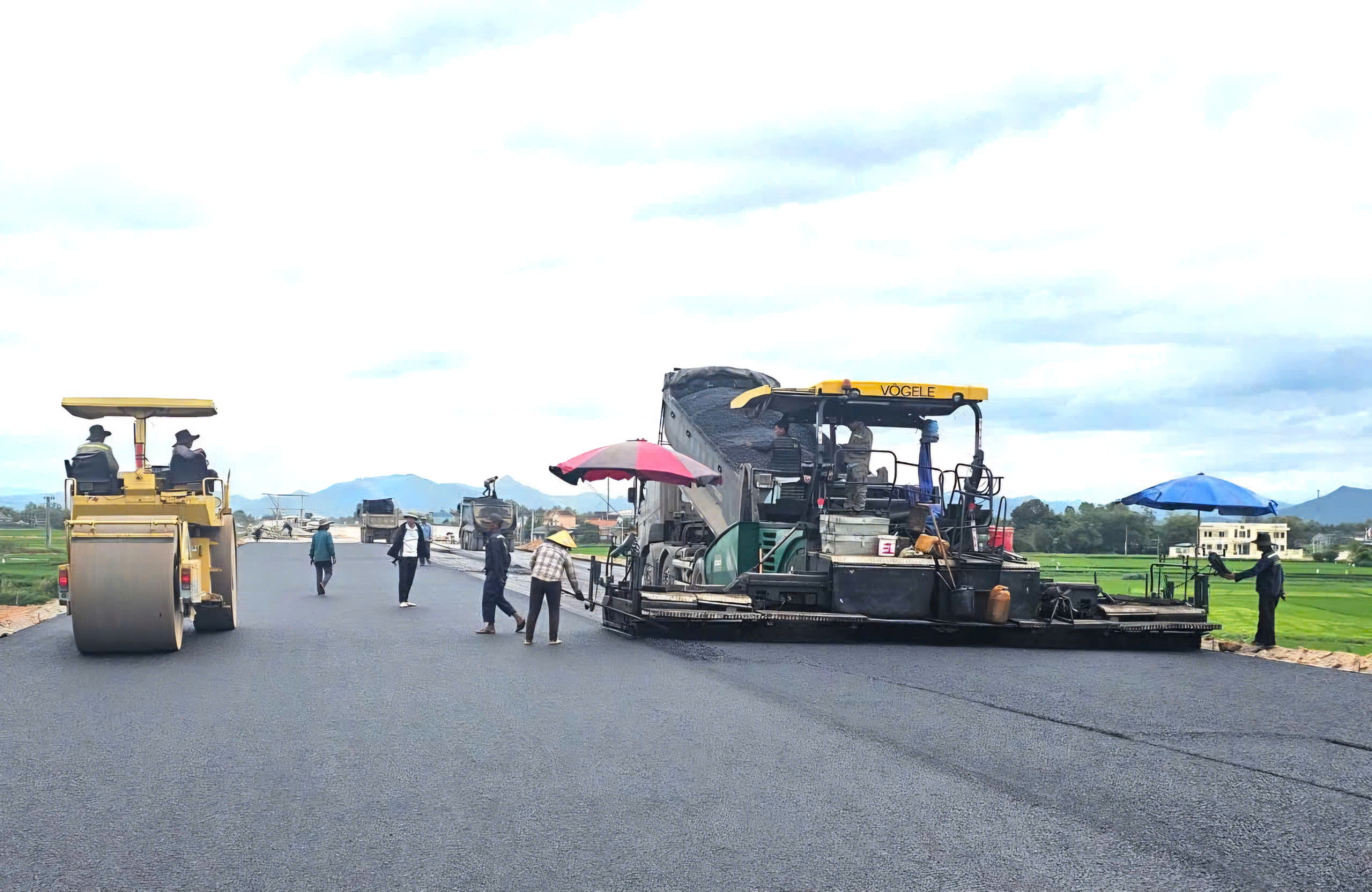 Chạy nước r&uacute;t th&ocirc;ng xe cao tốc Ho&agrave;i Nhơn - Quy Nhơn- Ảnh 2.