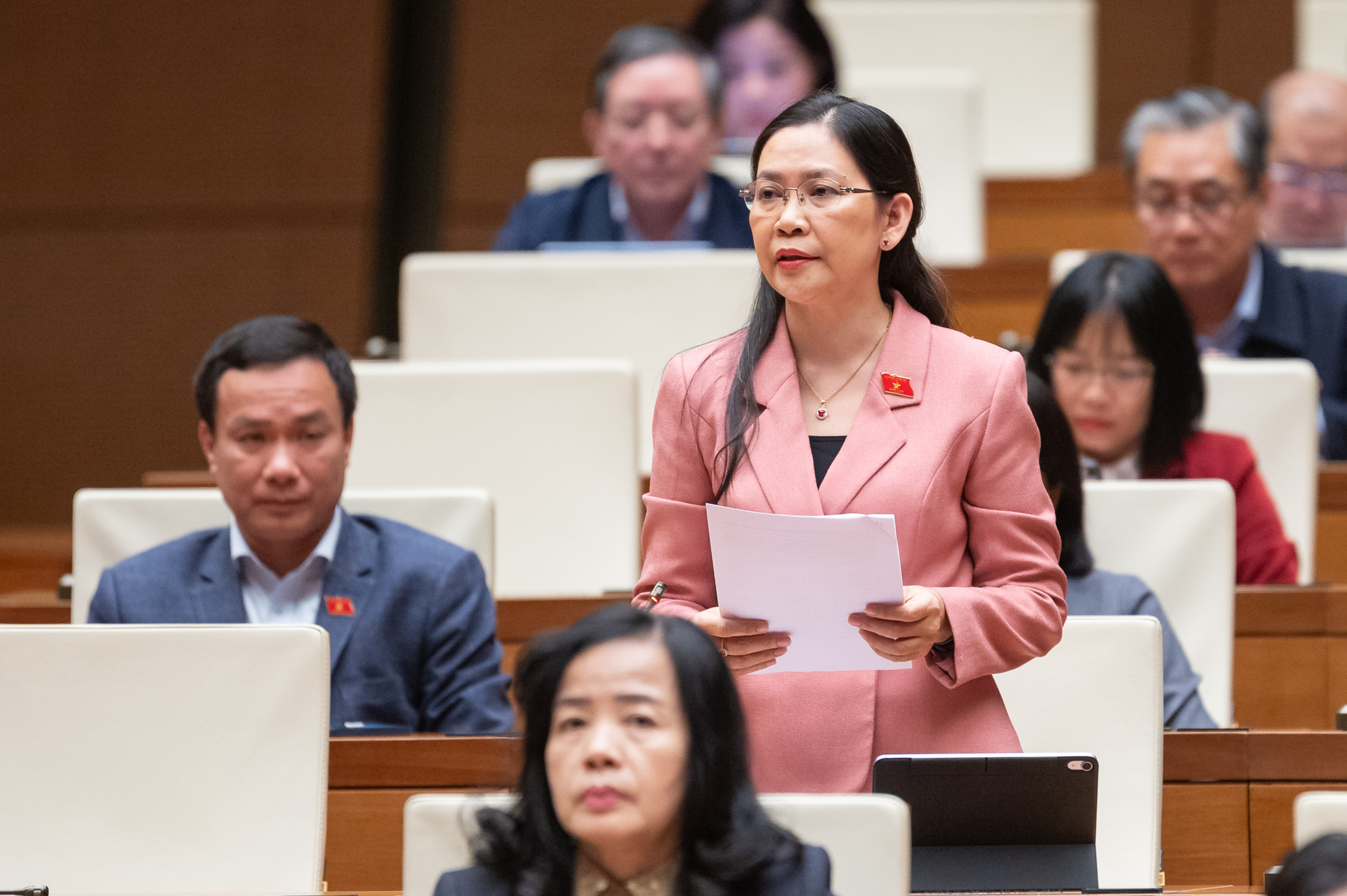 Bộ trưởng Ngoại giao l&agrave;m r&otilde; về th&iacute; điểm lập văn ph&ograve;ng đại diện của UBND tỉnh ở nước ngo&agrave;i- Ảnh 2.