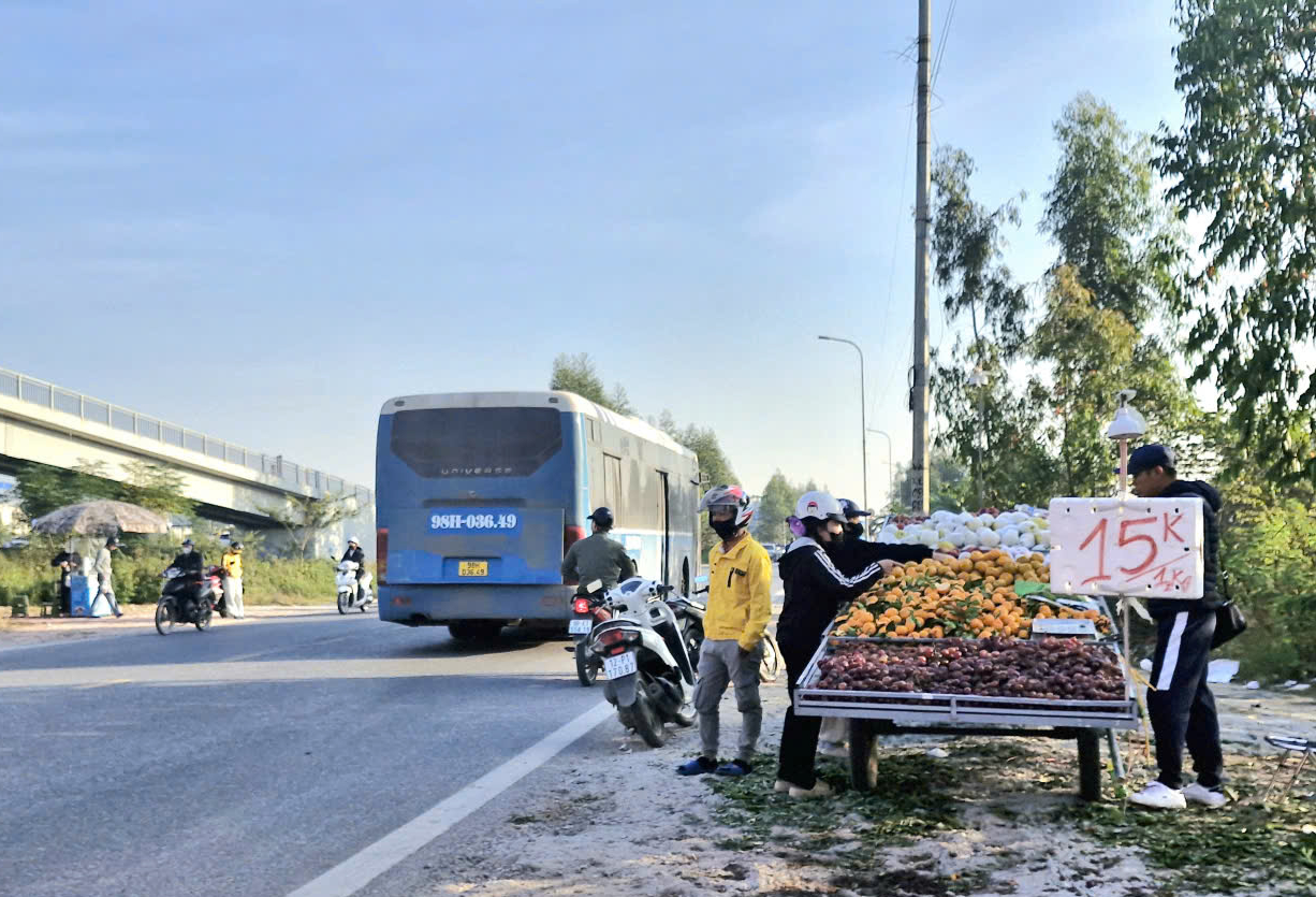 Triển khai nhiều giải ph&aacute;p giảm &ugrave;n tắc giao th&ocirc;ng qua khu c&ocirc;ng nghiệp Bắc Ninh- Ảnh 13.