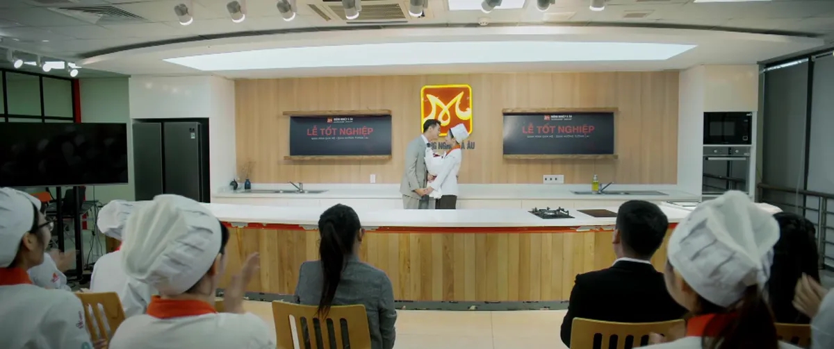 Tập cuối "Gi&oacute; ngang khoảng trời xanh" g&acirc;y tranh luận vẫn leo top rating- Ảnh 3.