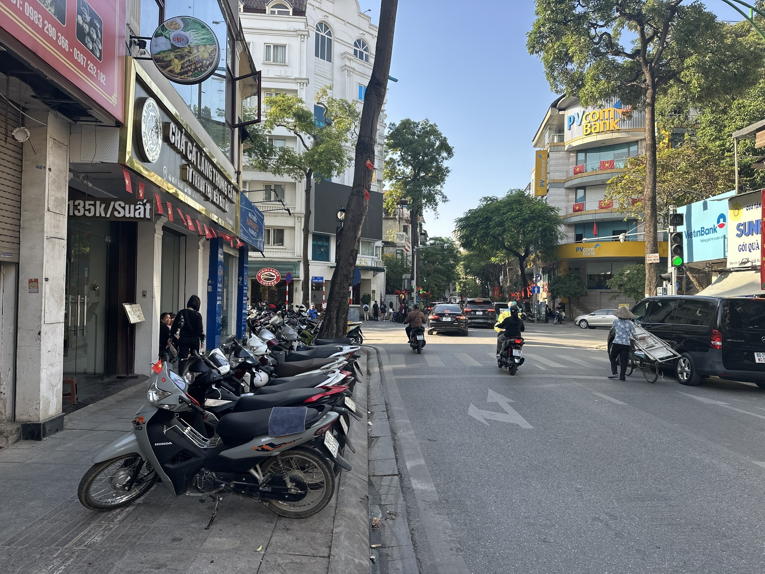 Diện mạo những tuyến phố sầm uất nhất Thủ đ&ocirc; sau triển khai phường kiểu mẫu- Ảnh 20.