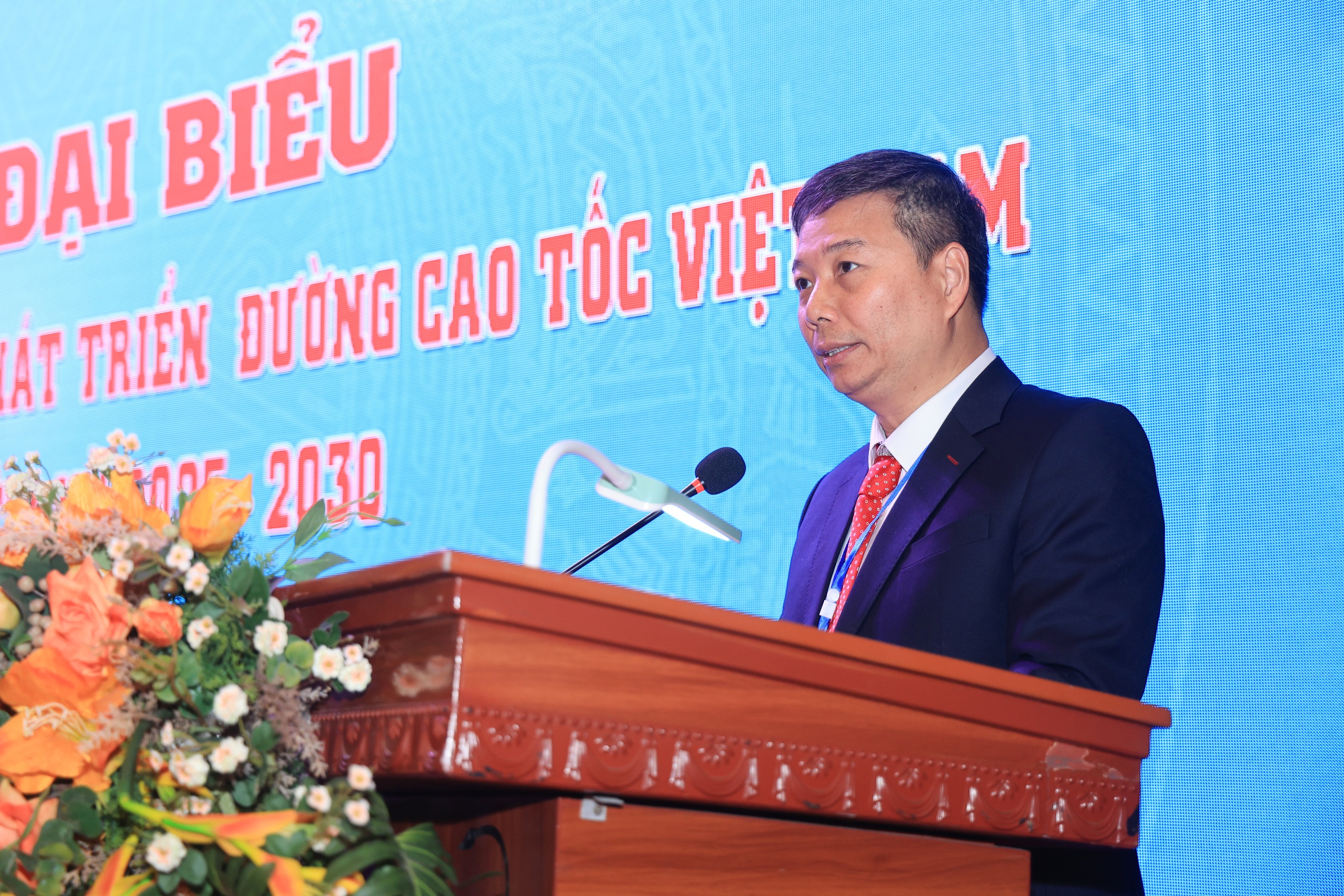 C&ocirc;ng đo&agrave;n VEC: X&acirc;y dựng m&ocirc;i trường l&agrave;m việc đo&agrave;n kết, th&acirc;n thiện, chuy&ecirc;n nghiệp- Ảnh 4.