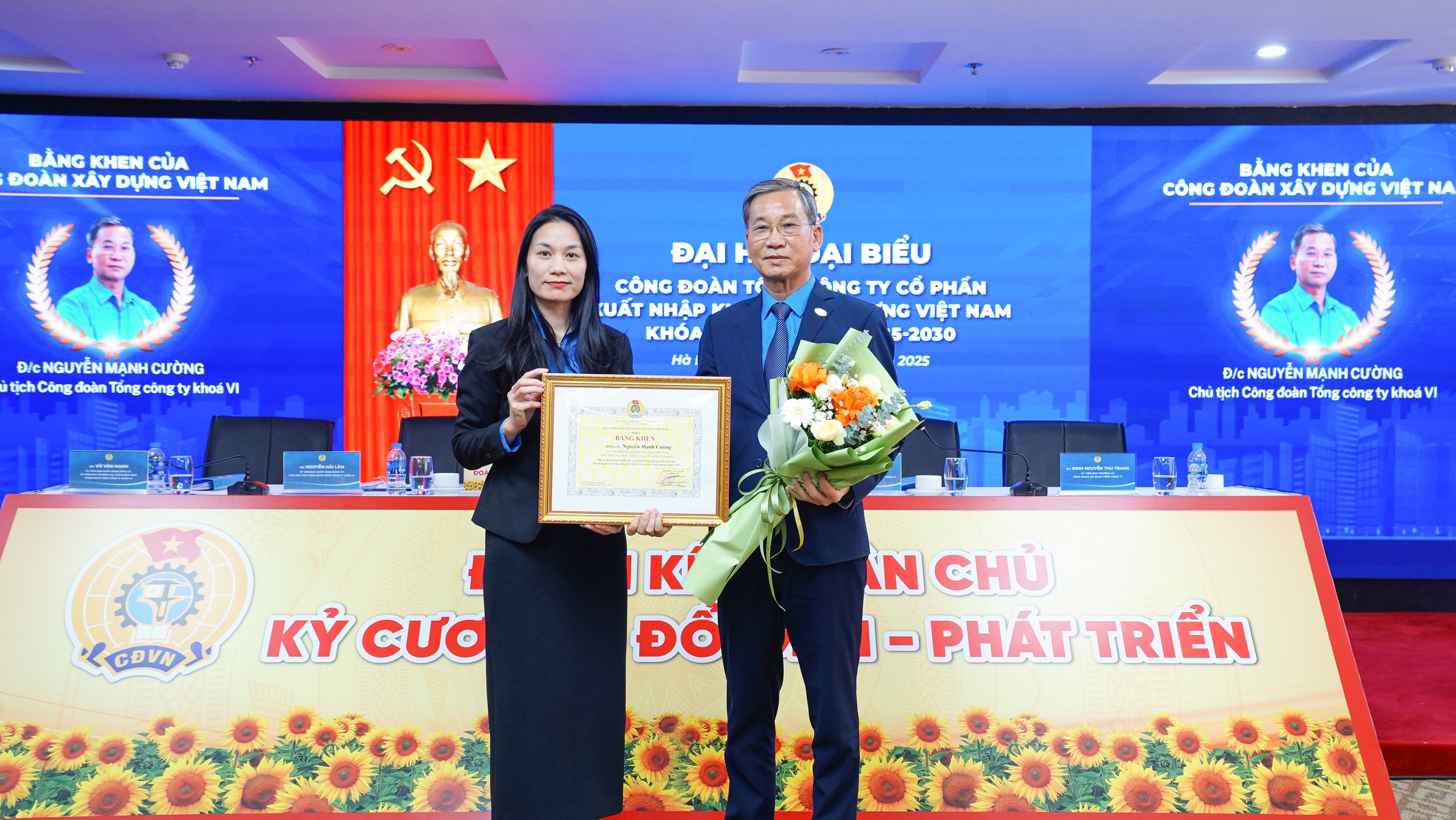 VINACONEX bứt ph&aacute; mạnh mẽ, C&ocirc;ng đo&agrave;n giữ vững vai tr&ograve; đồng h&agrave;nh c&ugrave;ng người lao động- Ảnh 4.