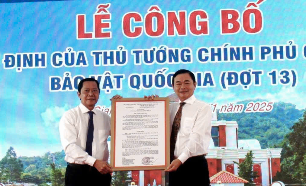 C&ocirc;ng nhận hai Bảo vật quốc gia v&agrave; x&aacute;c lập ba kỷ lục Việt Nam về văn h&oacute;a &Oacute;c Eo tại An Giang- Ảnh 1.